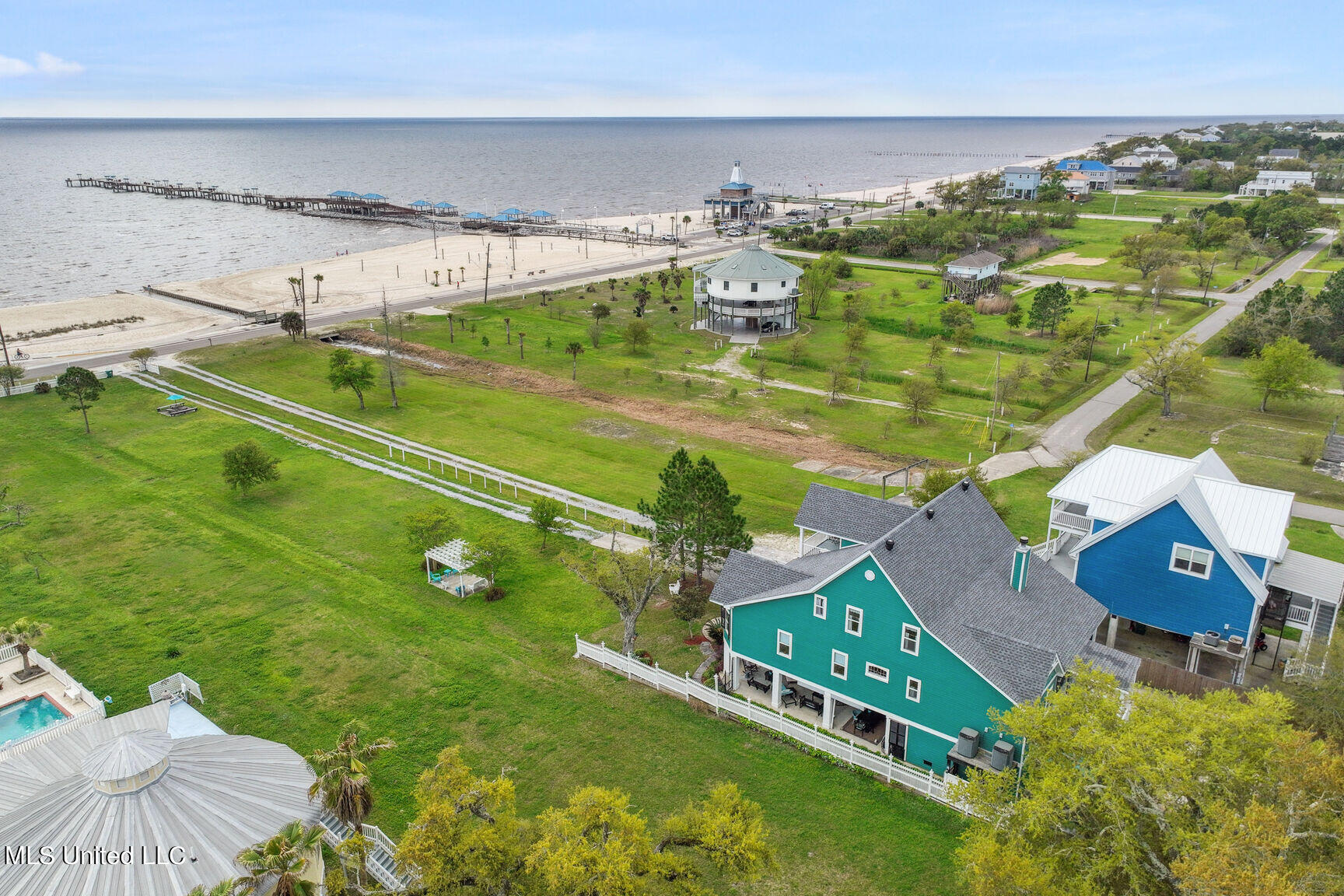 221 N Beach Boulevard