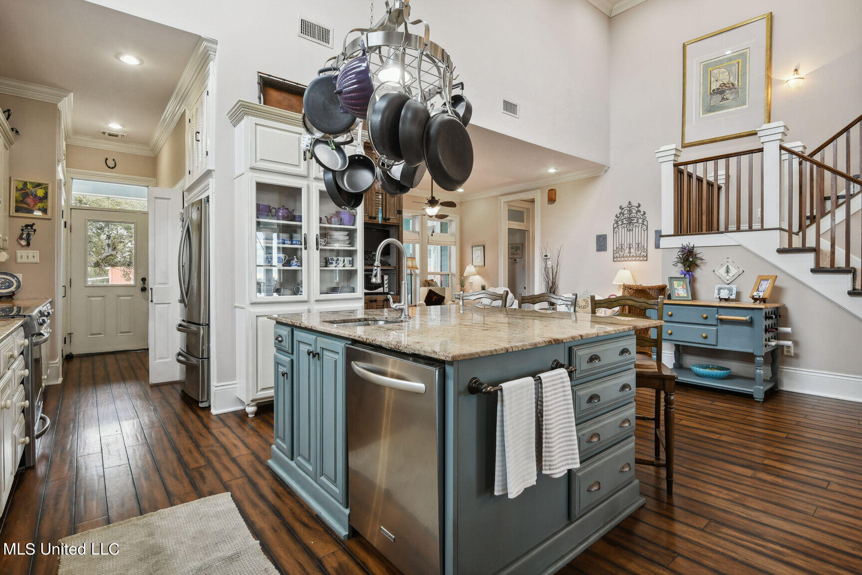 221 N Beach Boulevard