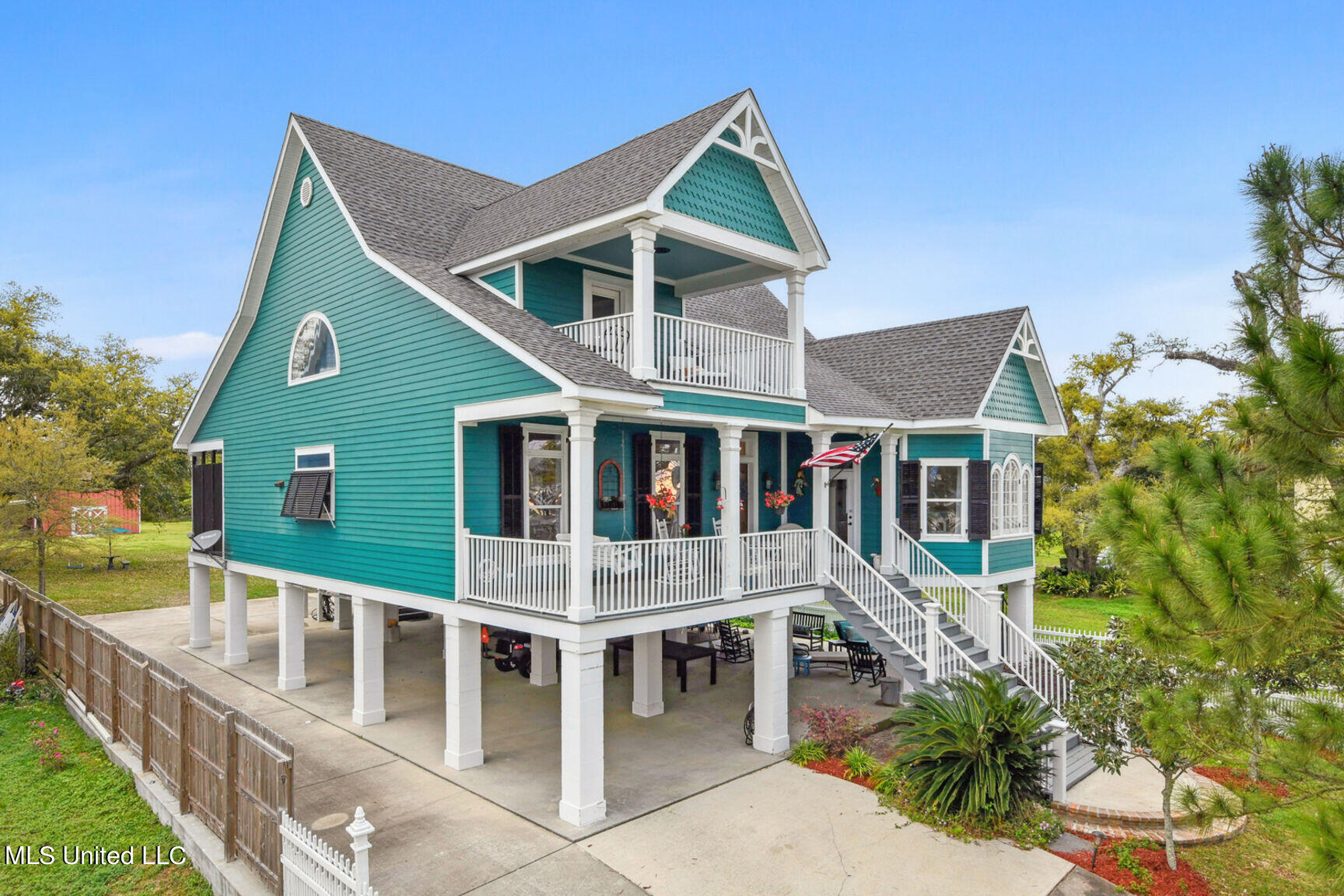 221 N Beach Boulevard
