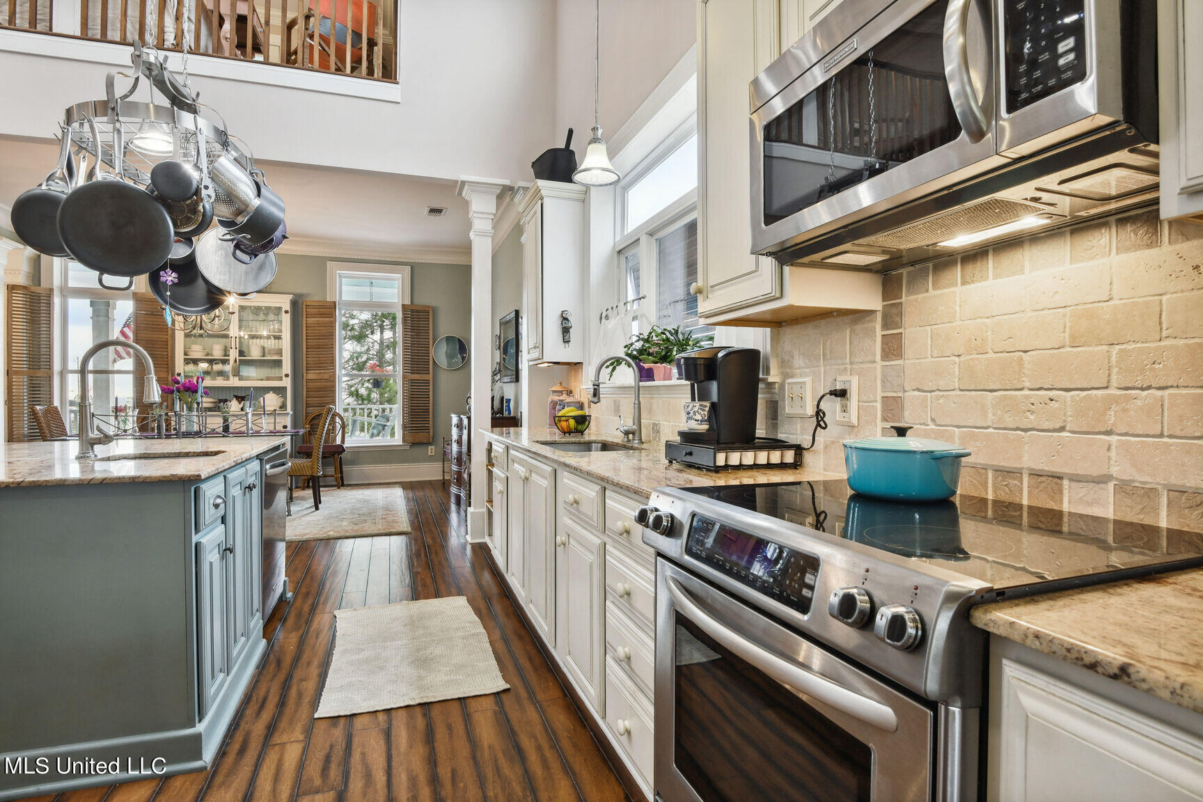 221 N Beach Boulevard