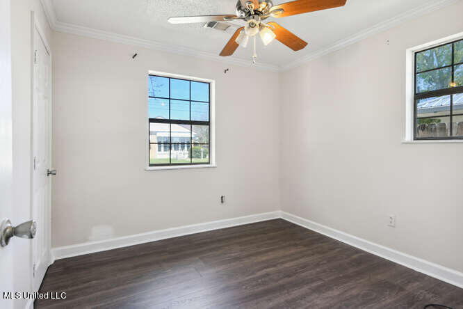 414 Demontluzin Avenue