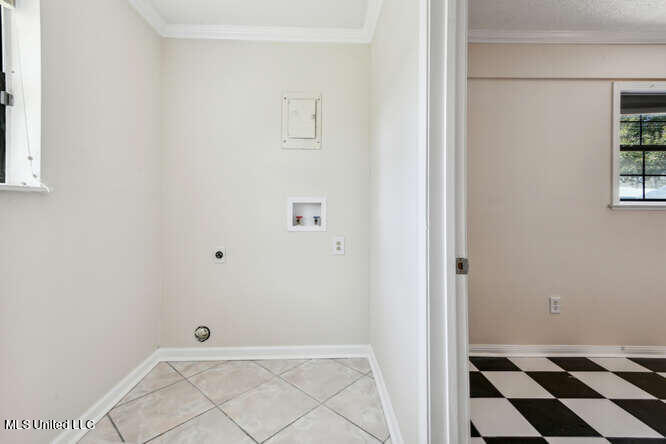 414 Demontluzin Avenue