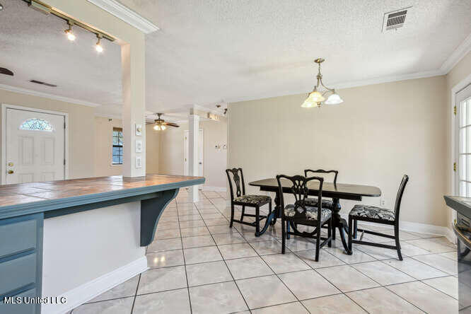 414 Demontluzin Avenue