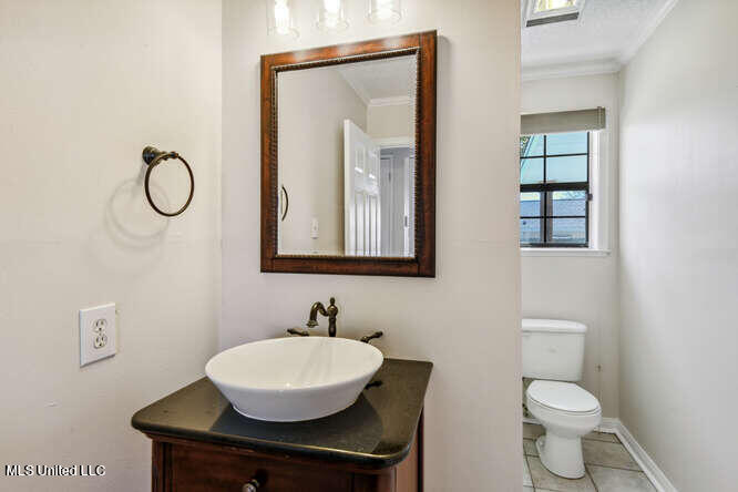 414 Demontluzin Avenue