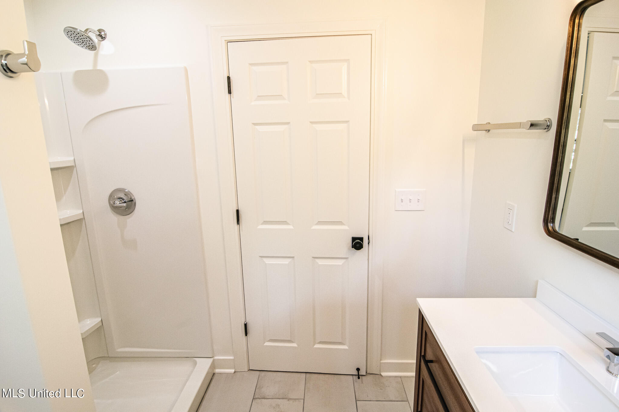 1013 Meadow Heights Drive