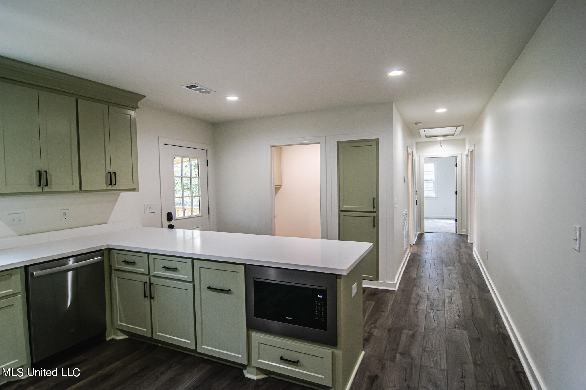 1013 Meadow Heights Drive