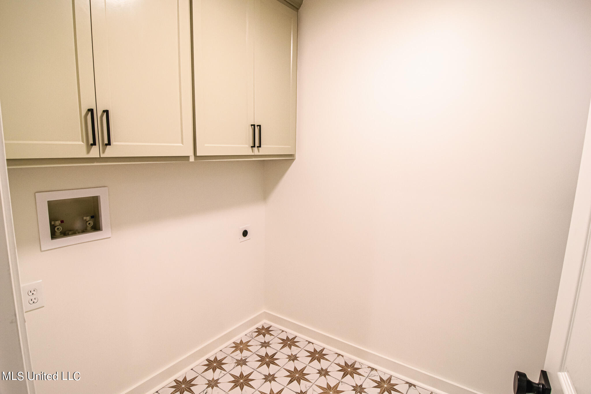 1013 Meadow Heights Drive