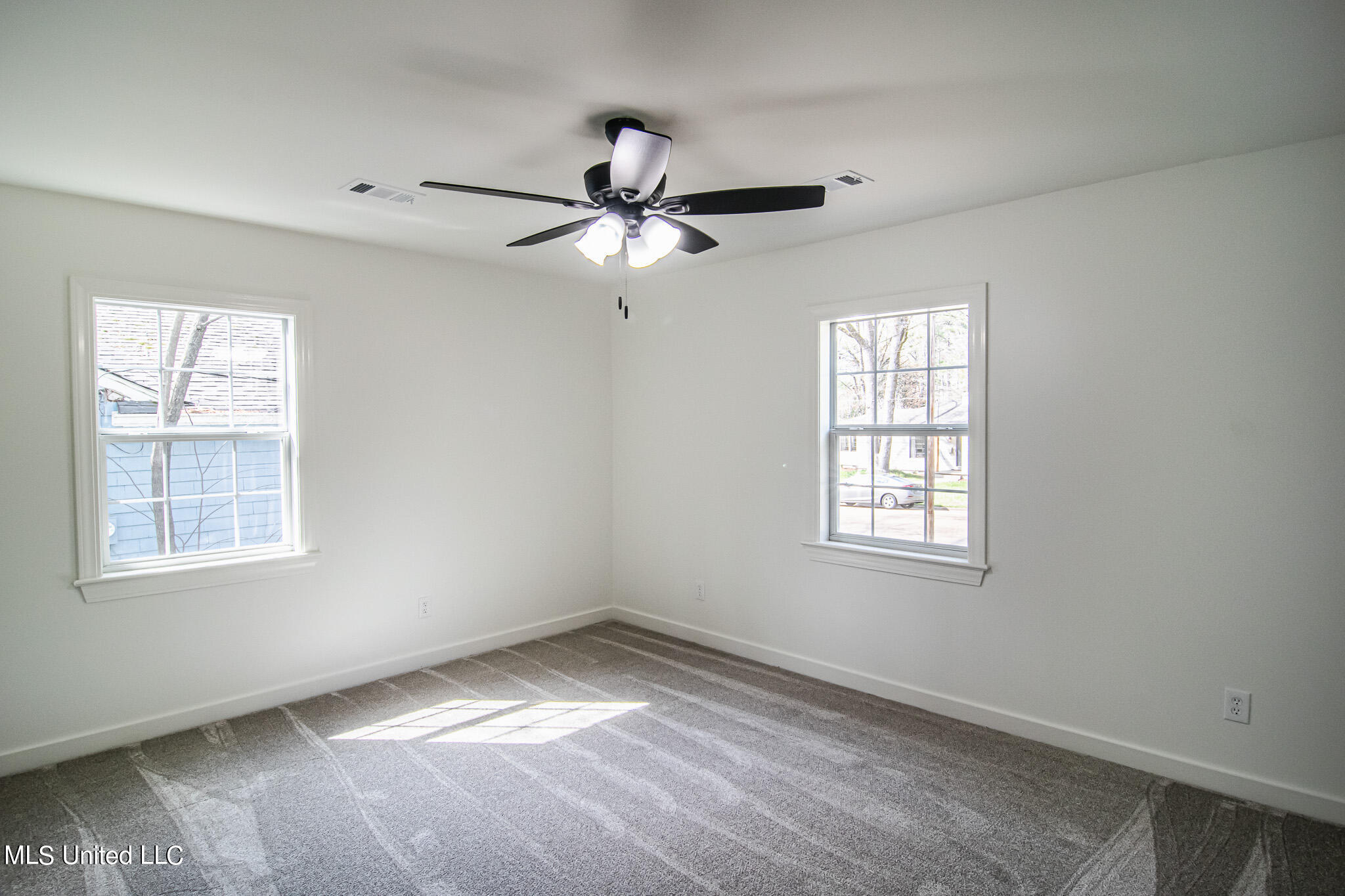 1013 Meadow Heights Drive