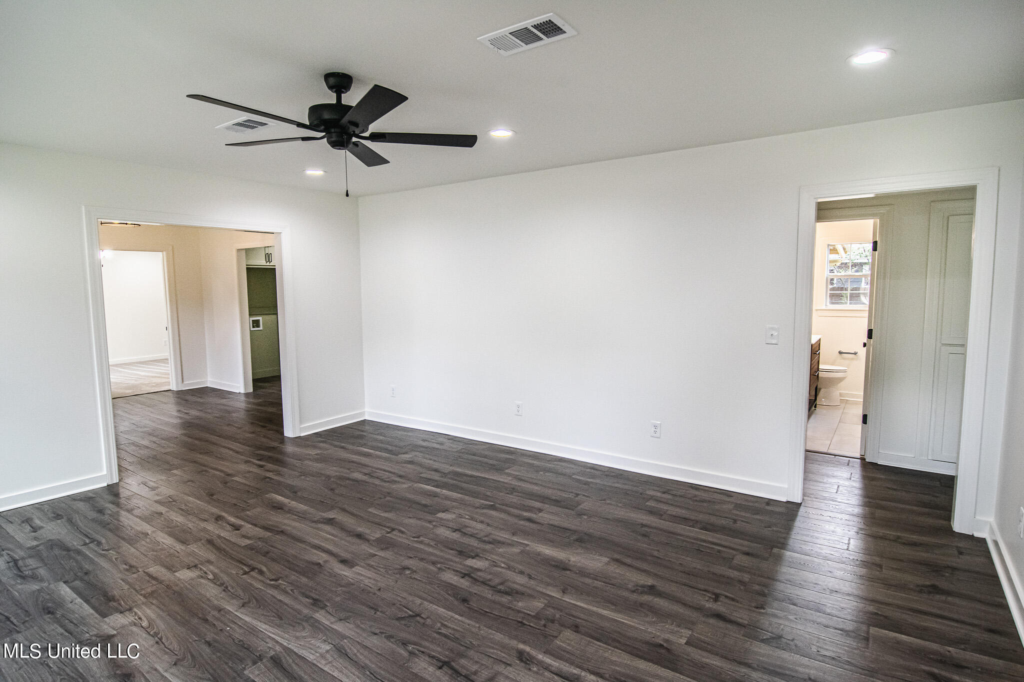 1013 Meadow Heights Drive