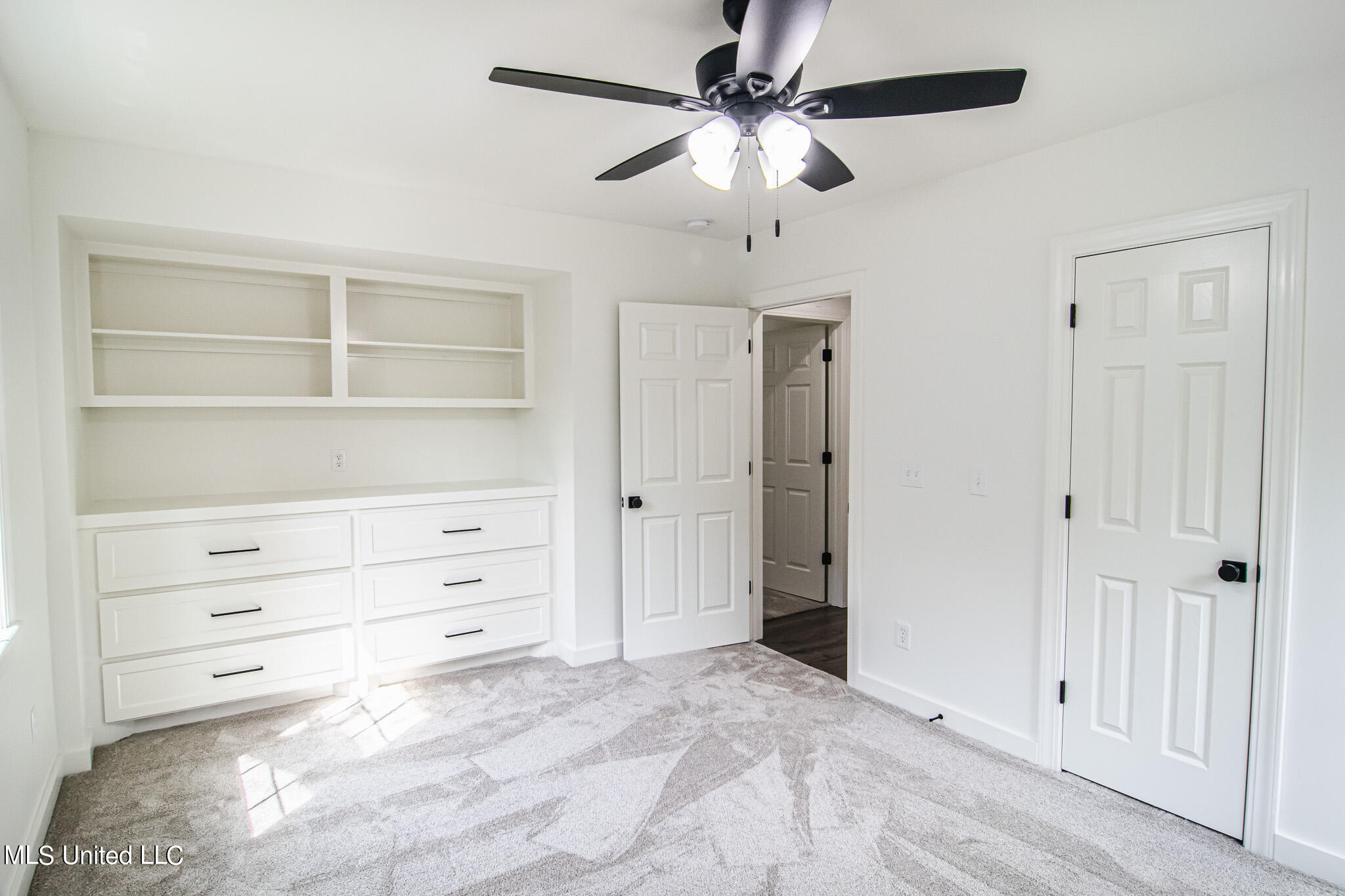 1013 Meadow Heights Drive