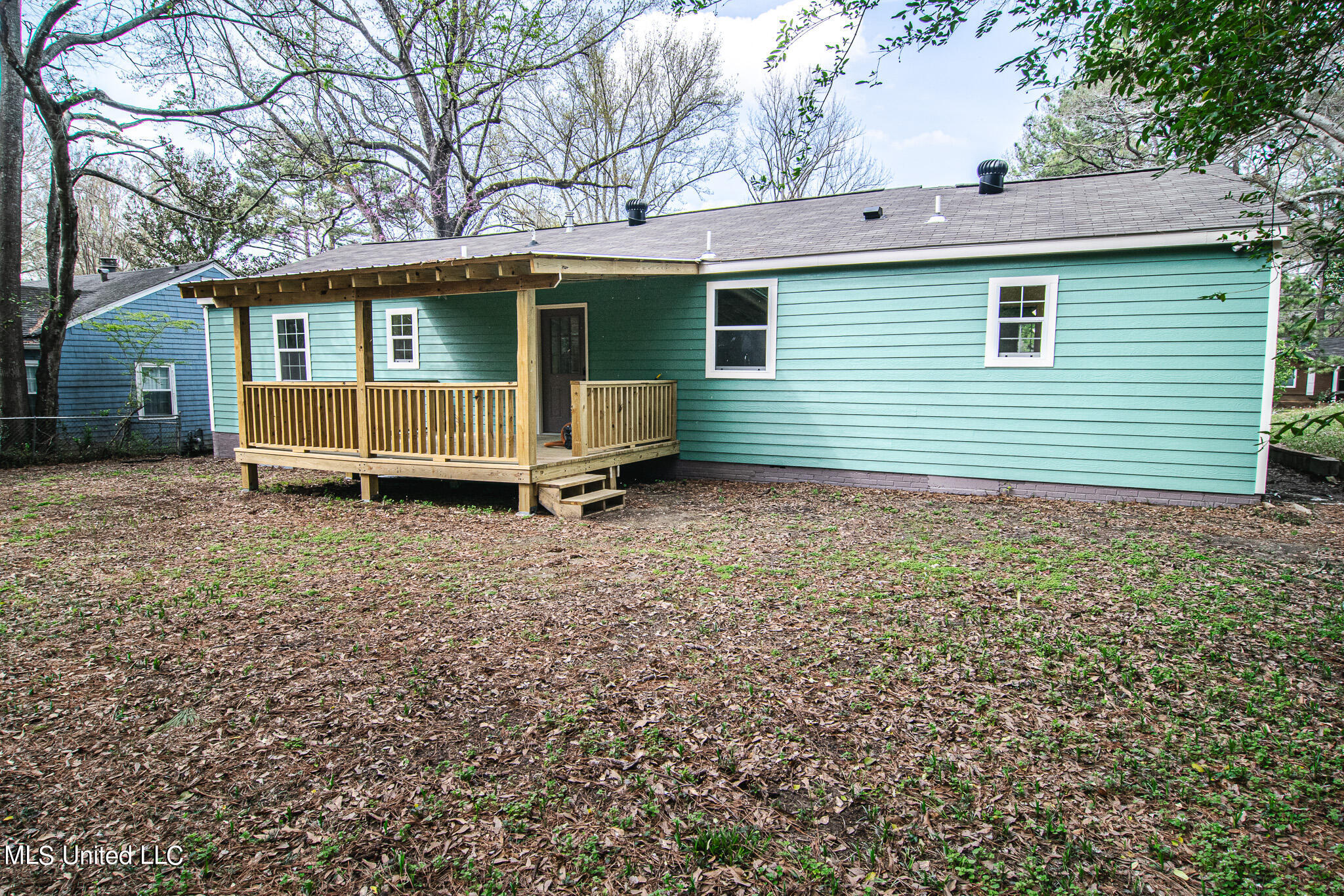 1013 Meadow Heights Drive