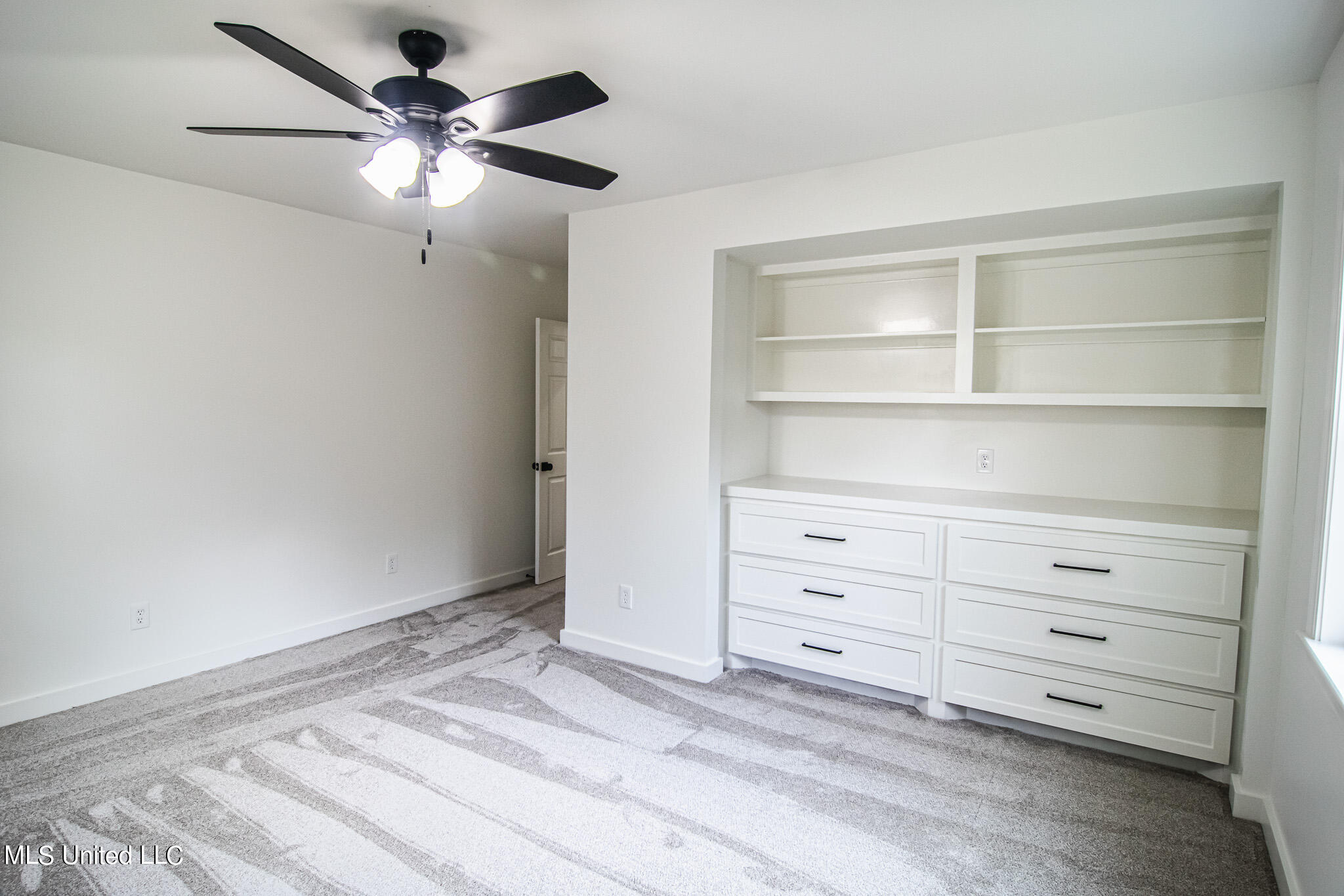 1013 Meadow Heights Drive