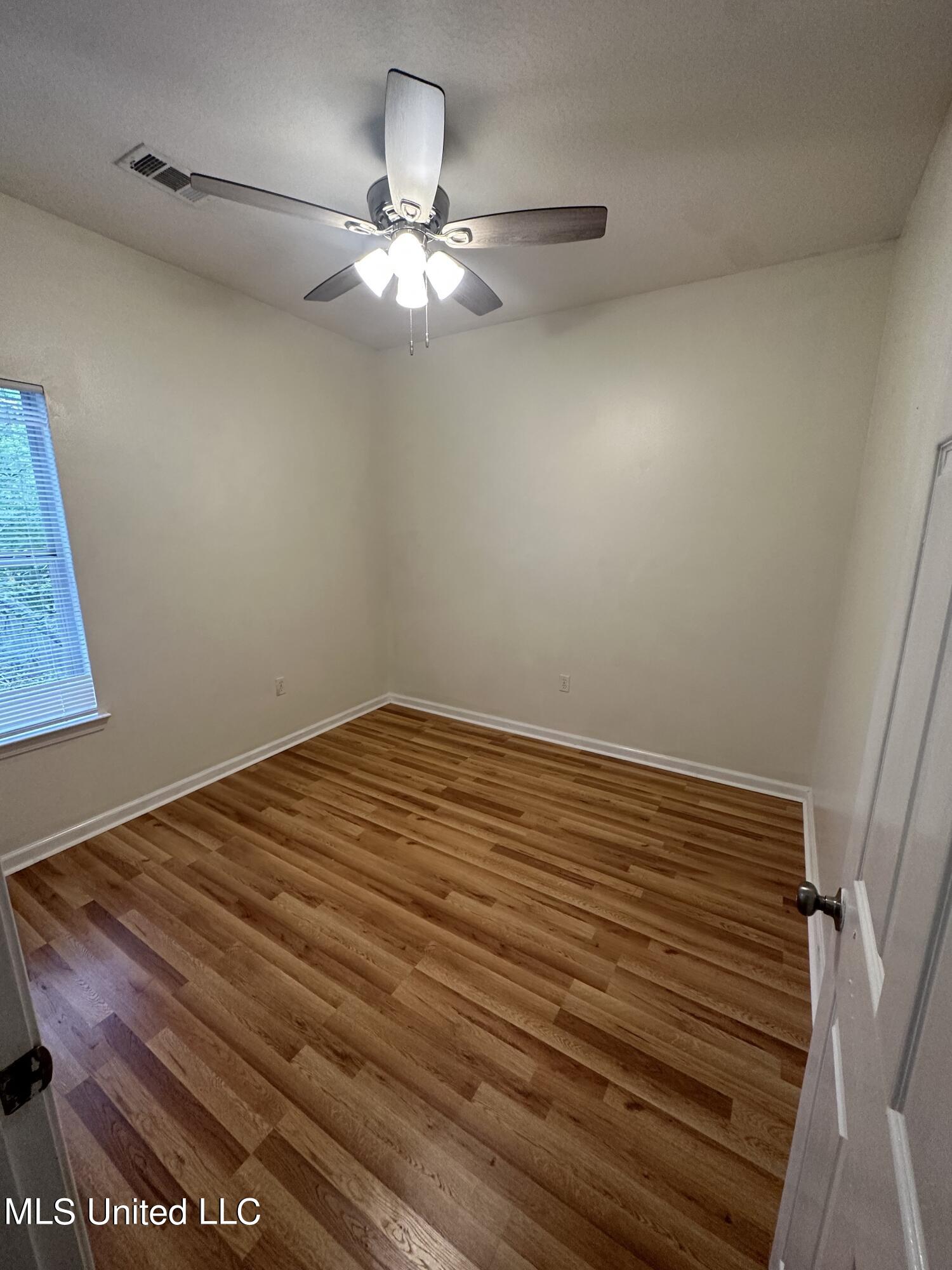 6062 E Benton Street