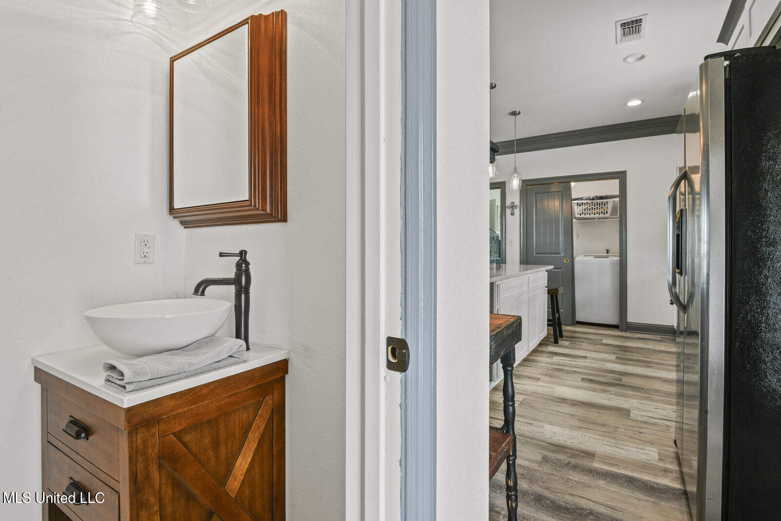 244 W Beach Boulevard