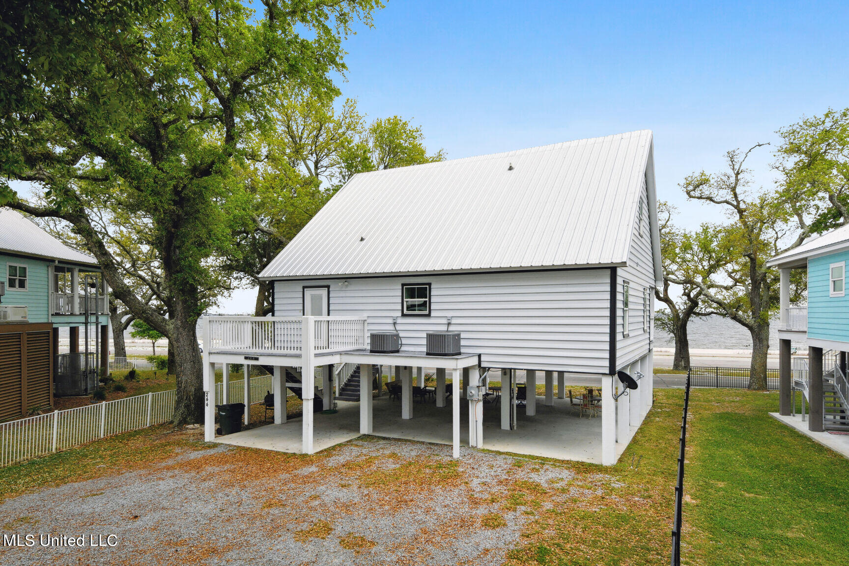 244 W Beach Boulevard