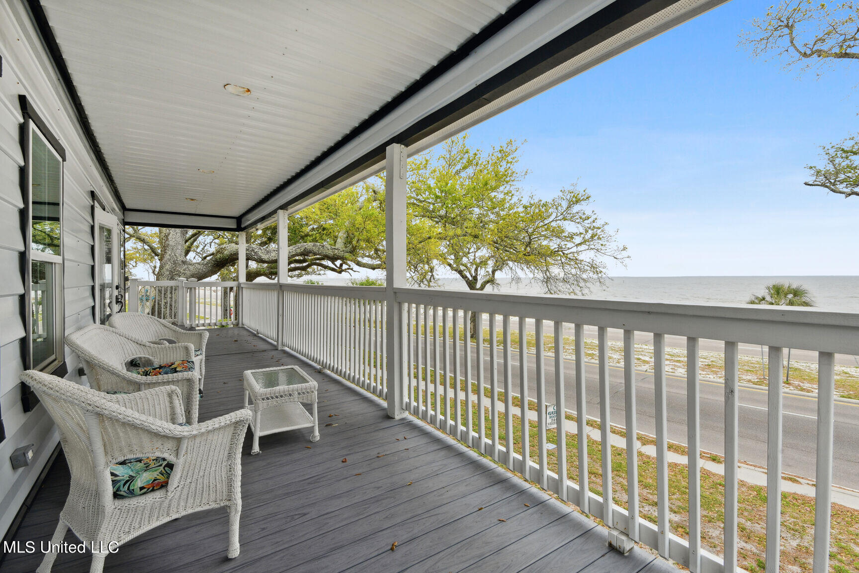 244 W Beach Boulevard