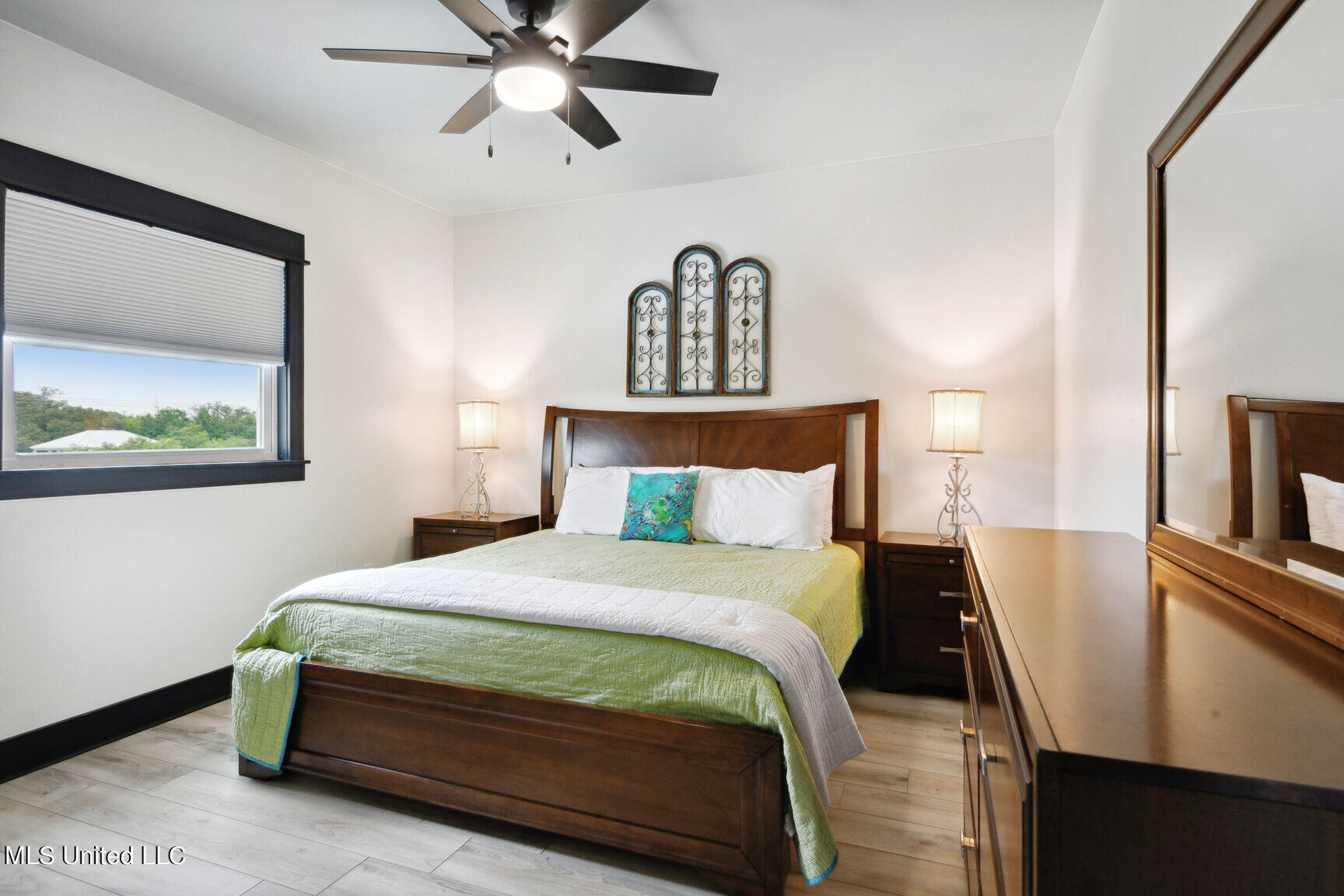 605 S Nicholson Avenue