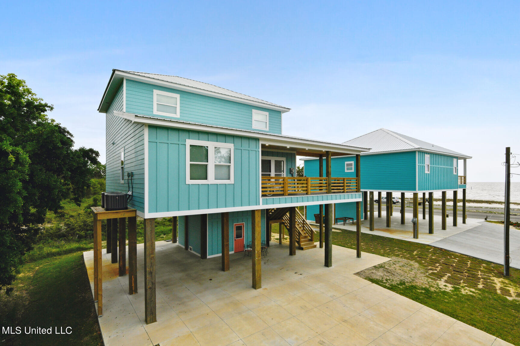 605 S Nicholson Avenue