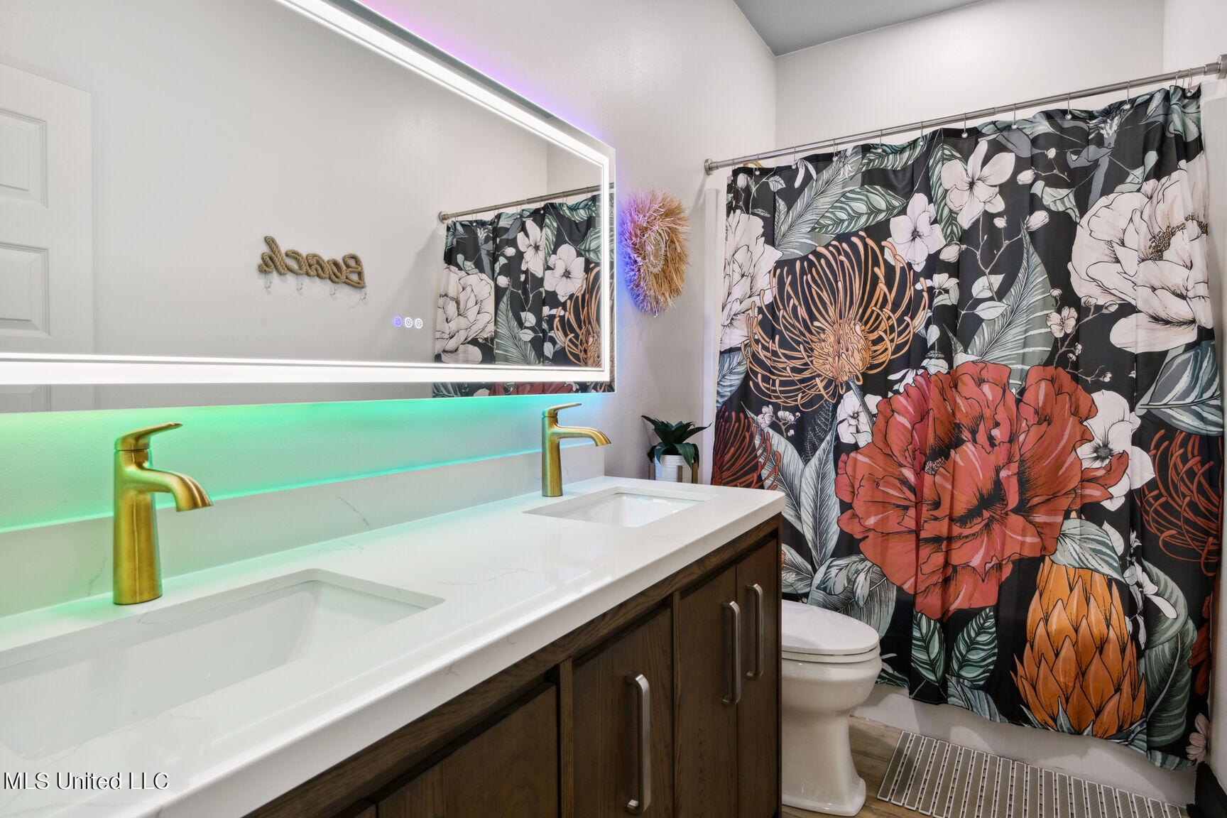 605 S Nicholson Avenue