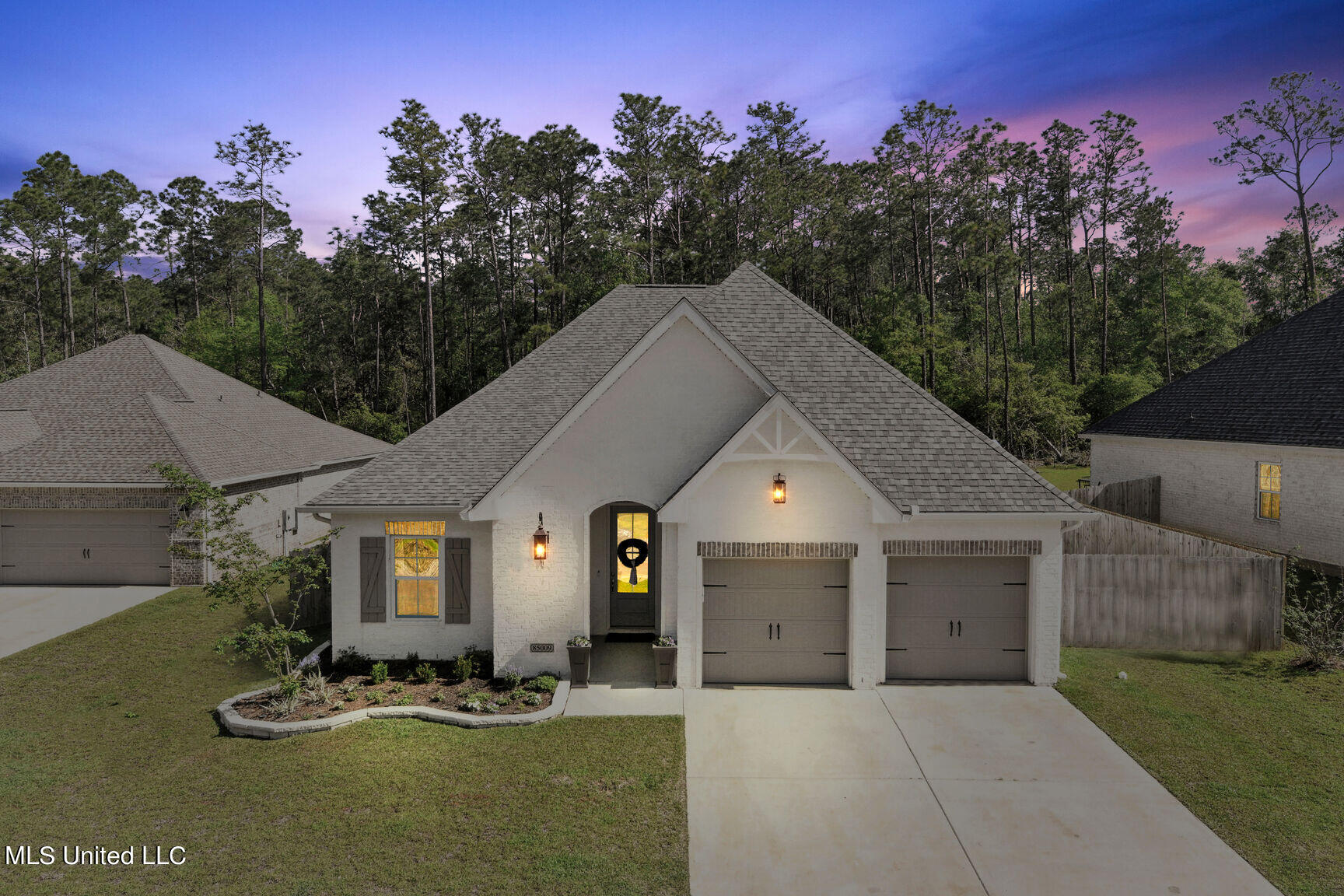 85009 Diamondhead Lakes Boulevard