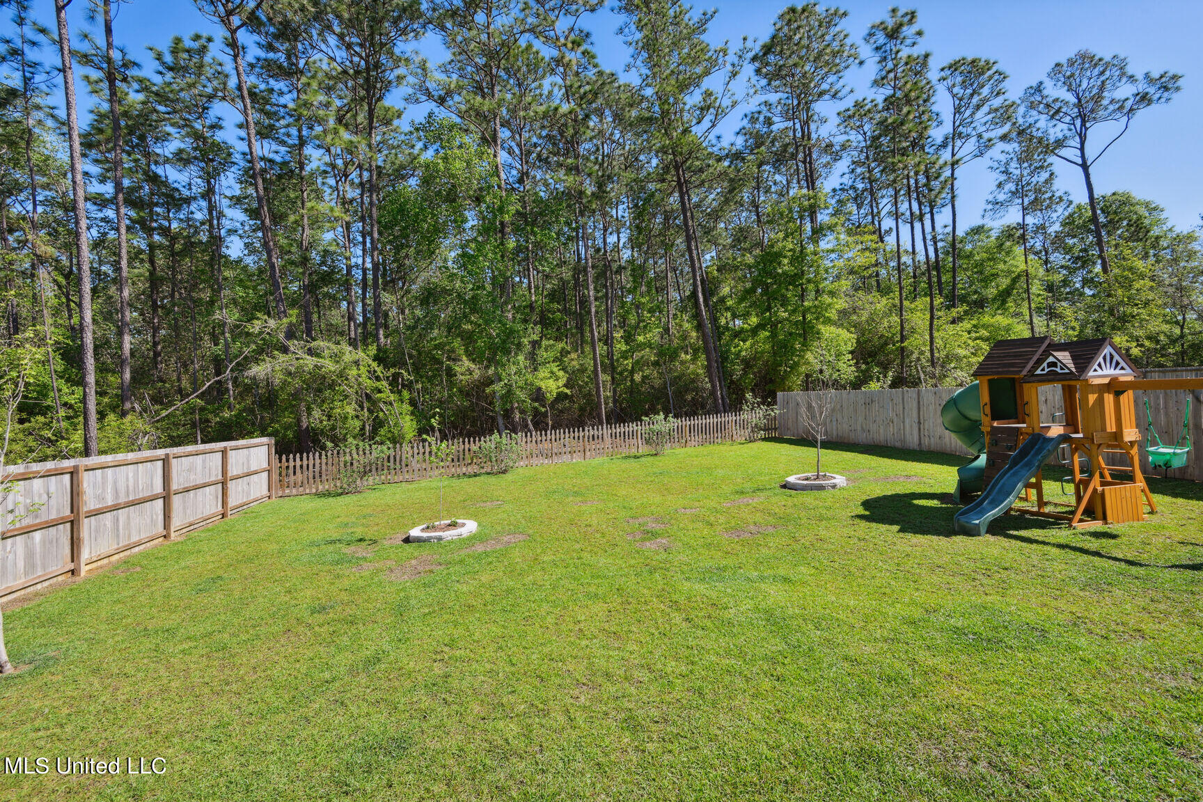 85009 Diamondhead Lakes Boulevard