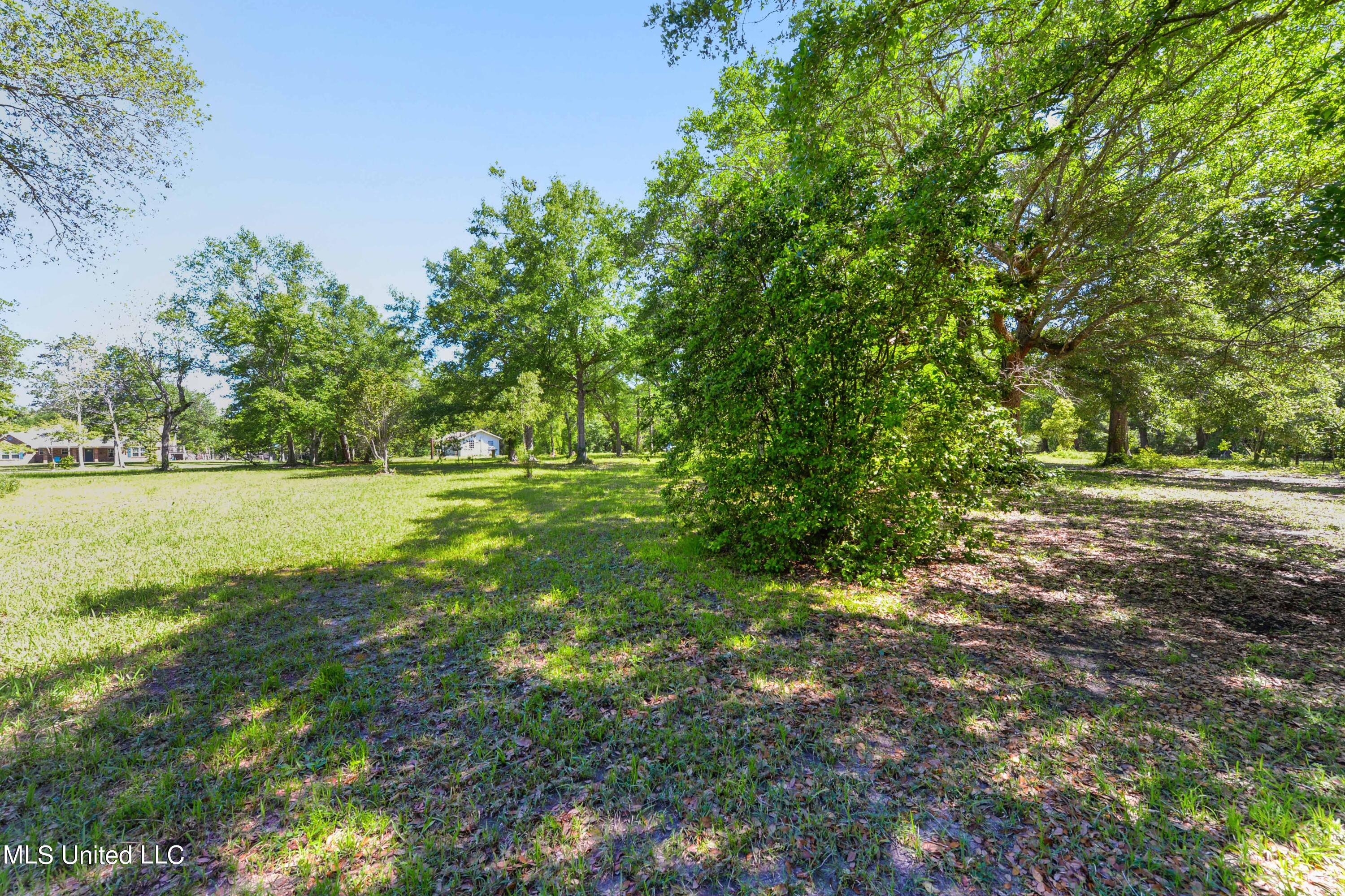 1315 Dubuc Lane