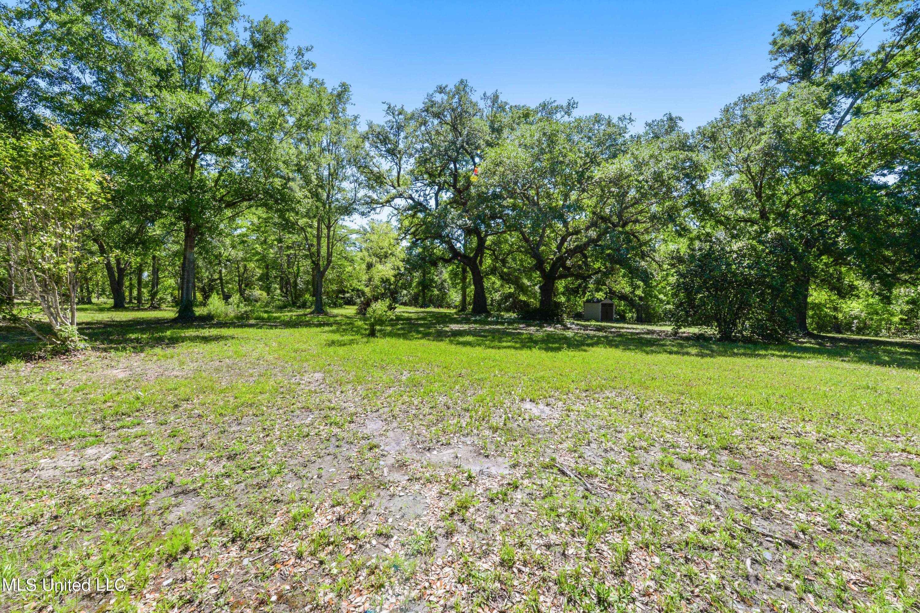 1315 Dubuc Lane
