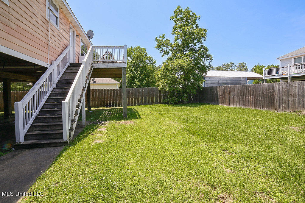 6154 E Madison Street