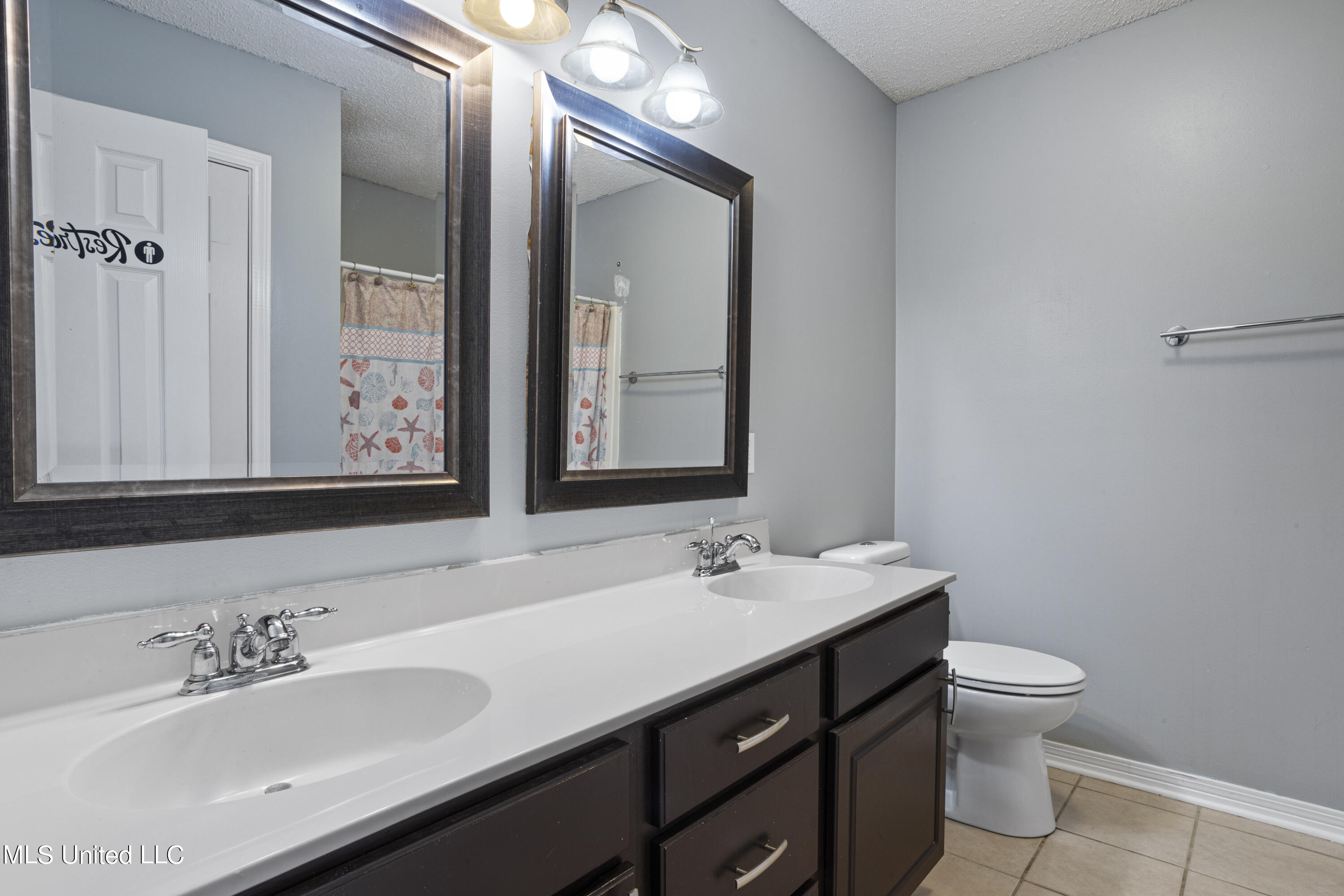 11850 Summerhaven Circle