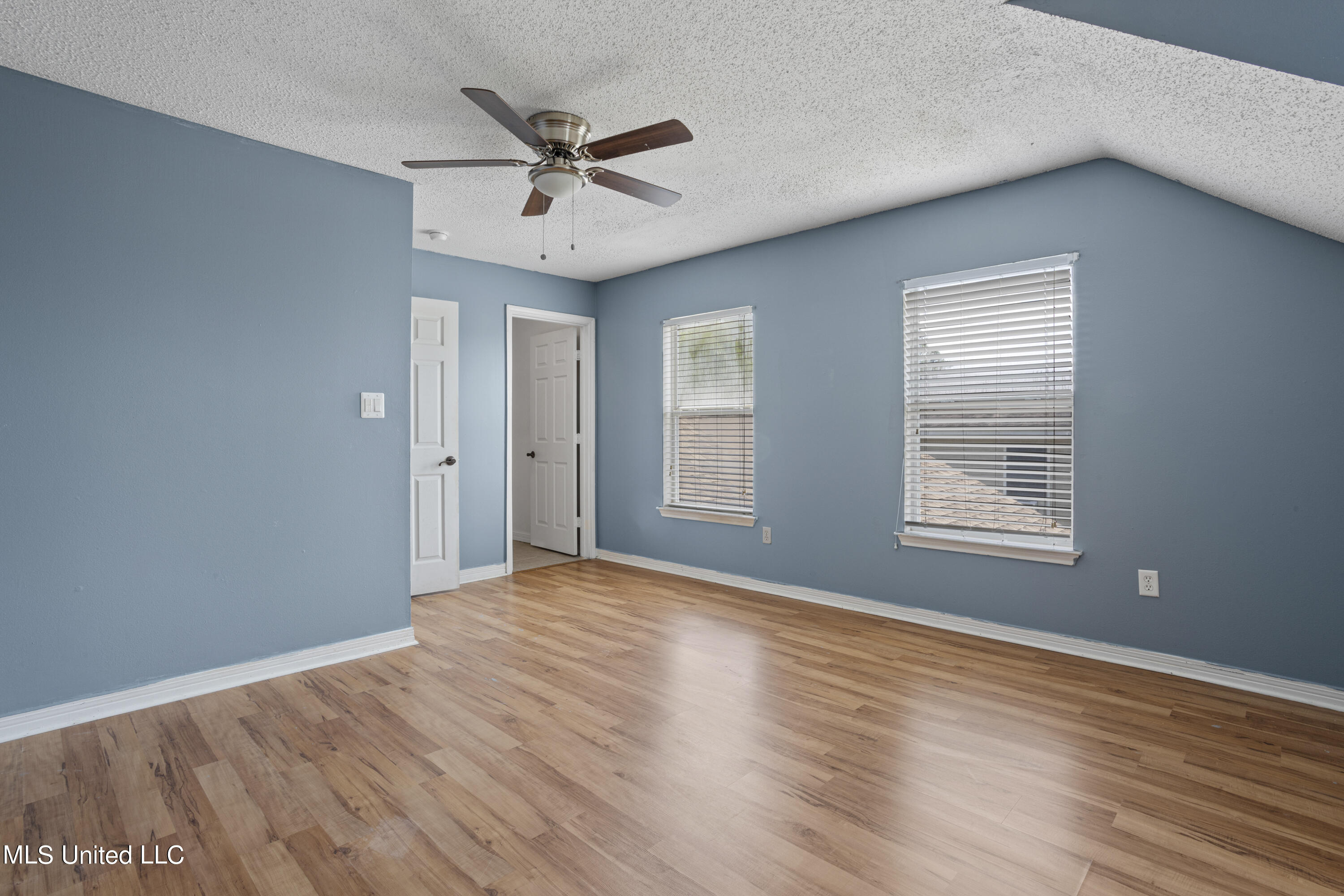 11850 Summerhaven Circle