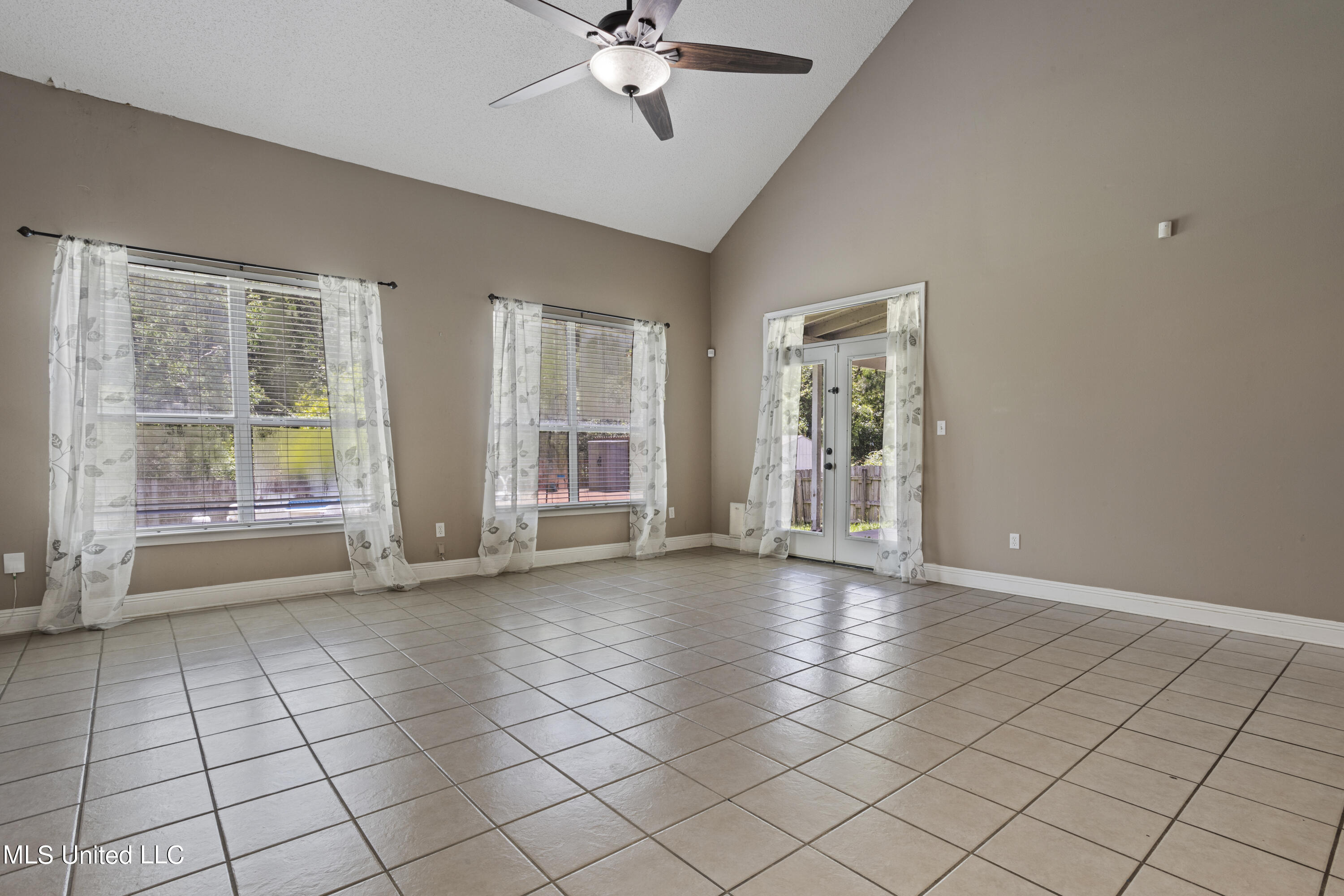 11850 Summerhaven Circle