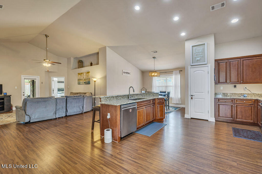 16434 Orange Grove Road