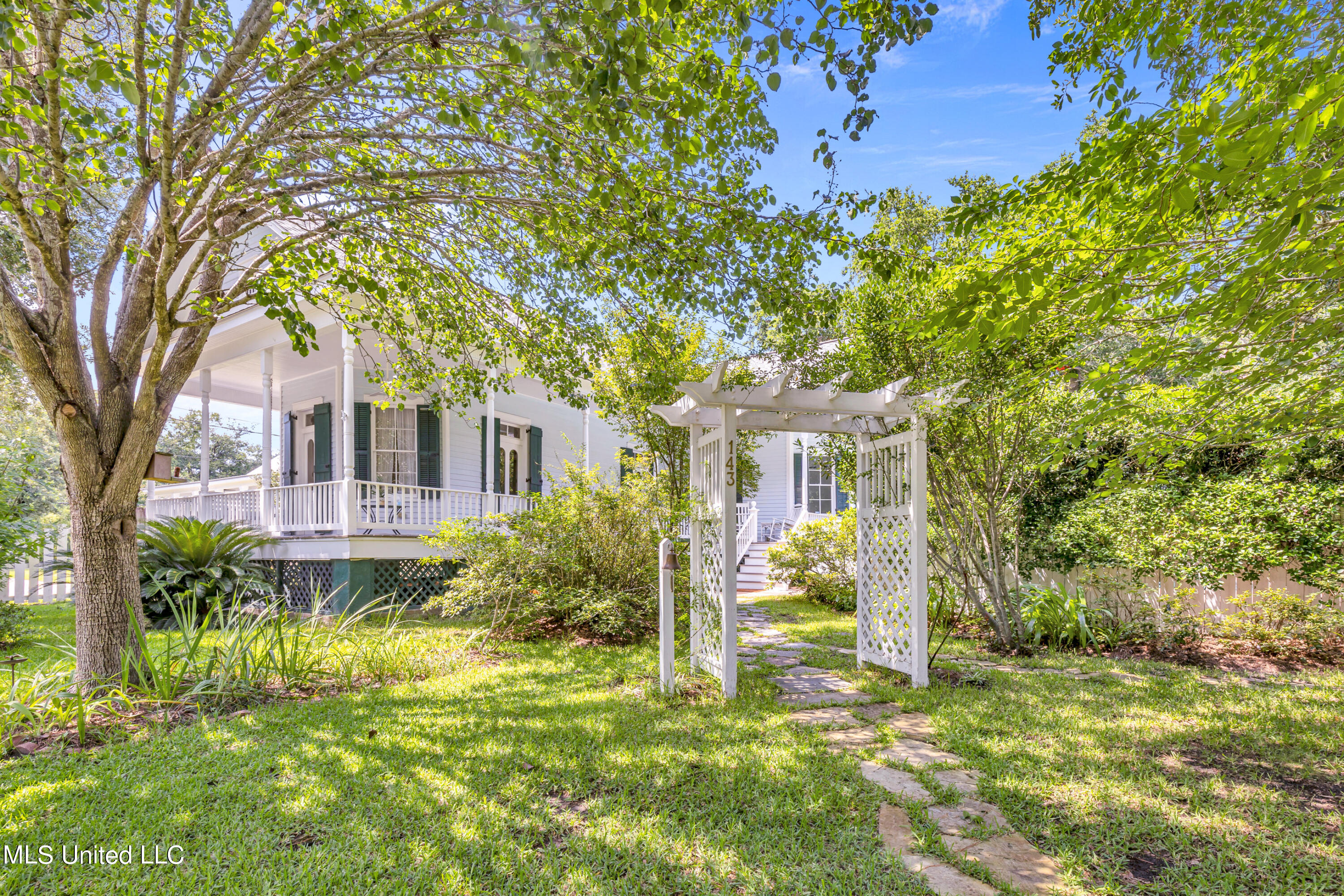 143 St Charles Street