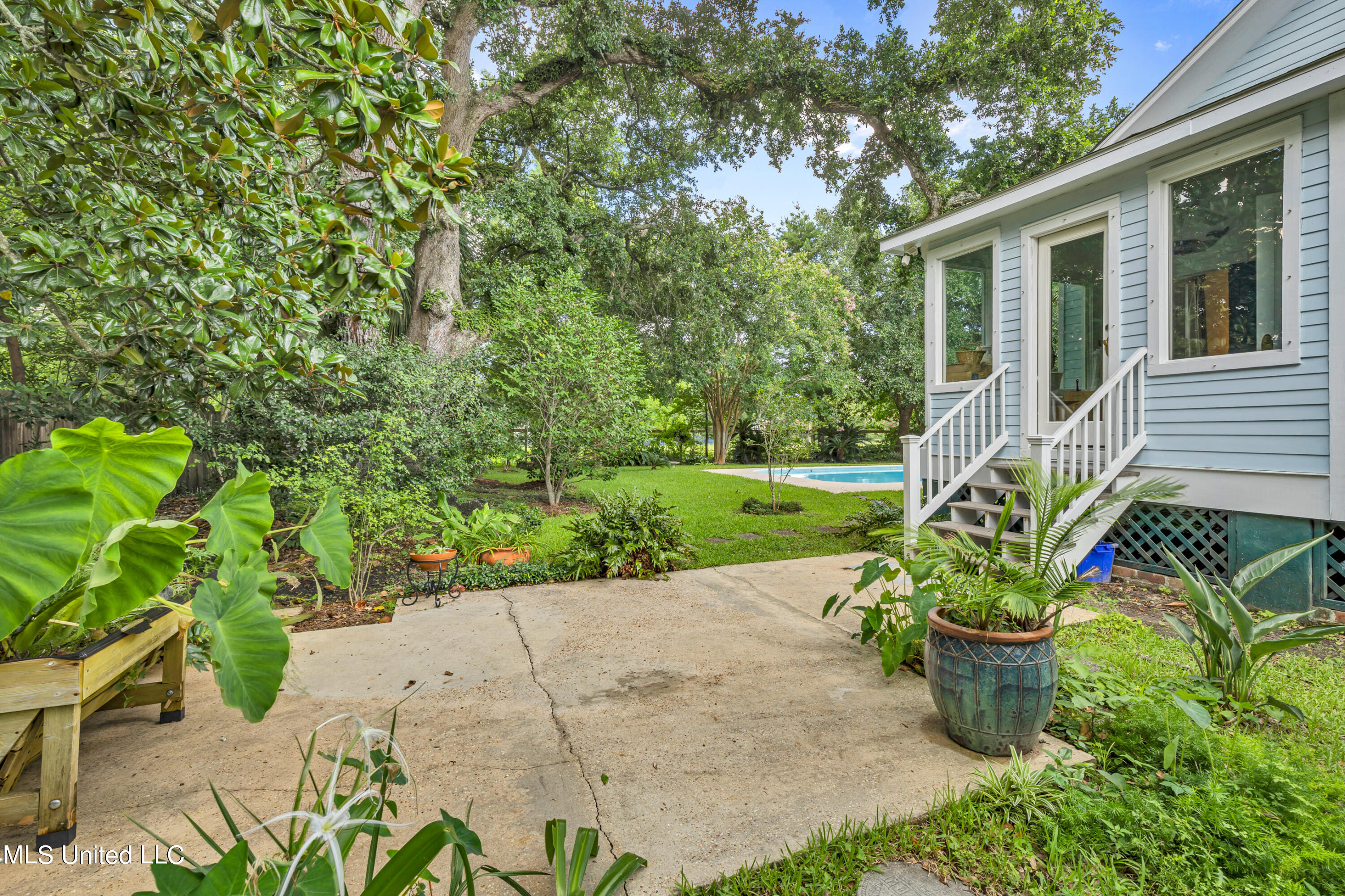 143 St Charles Street