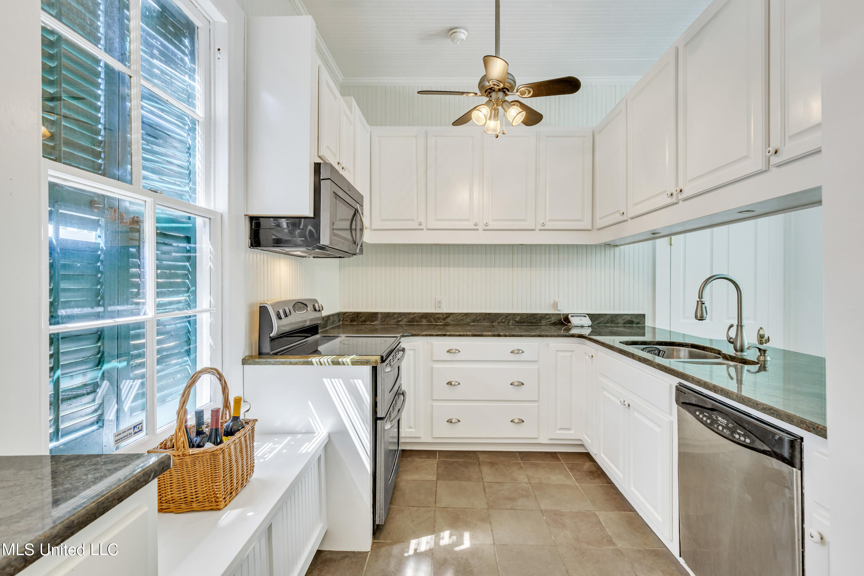 143 St Charles Street