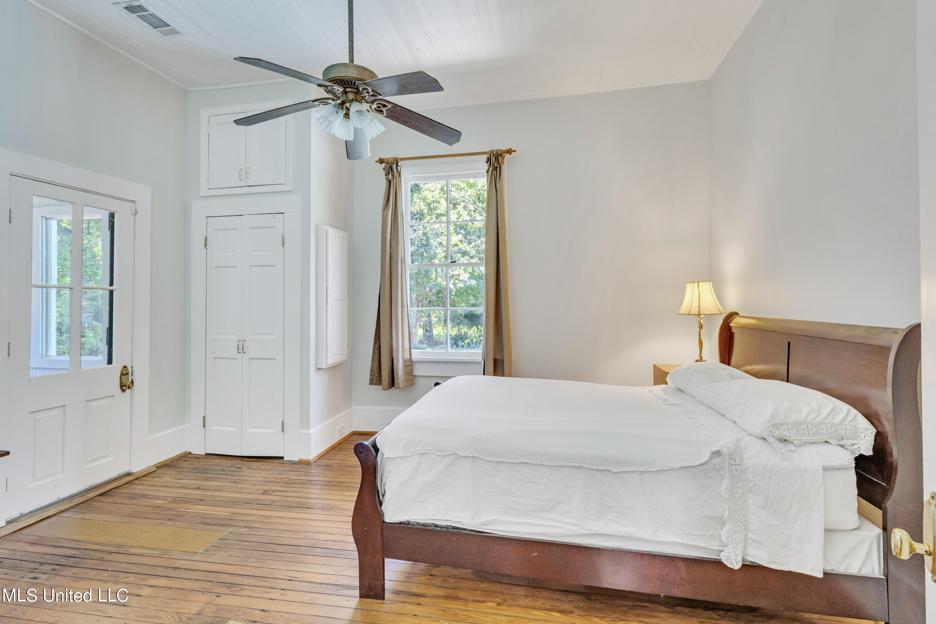 143 St Charles Street