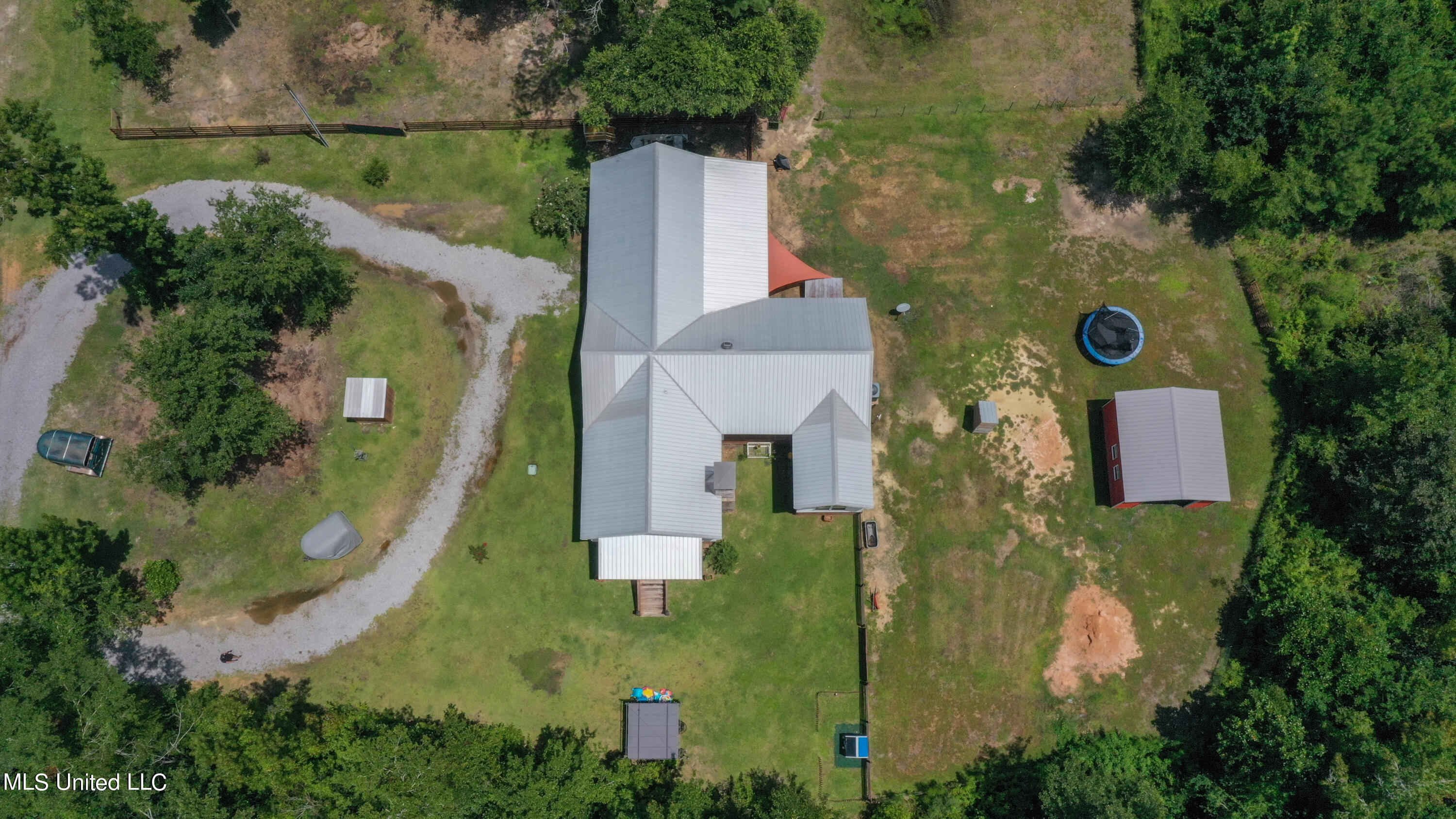 1208 Irvin Favre Road