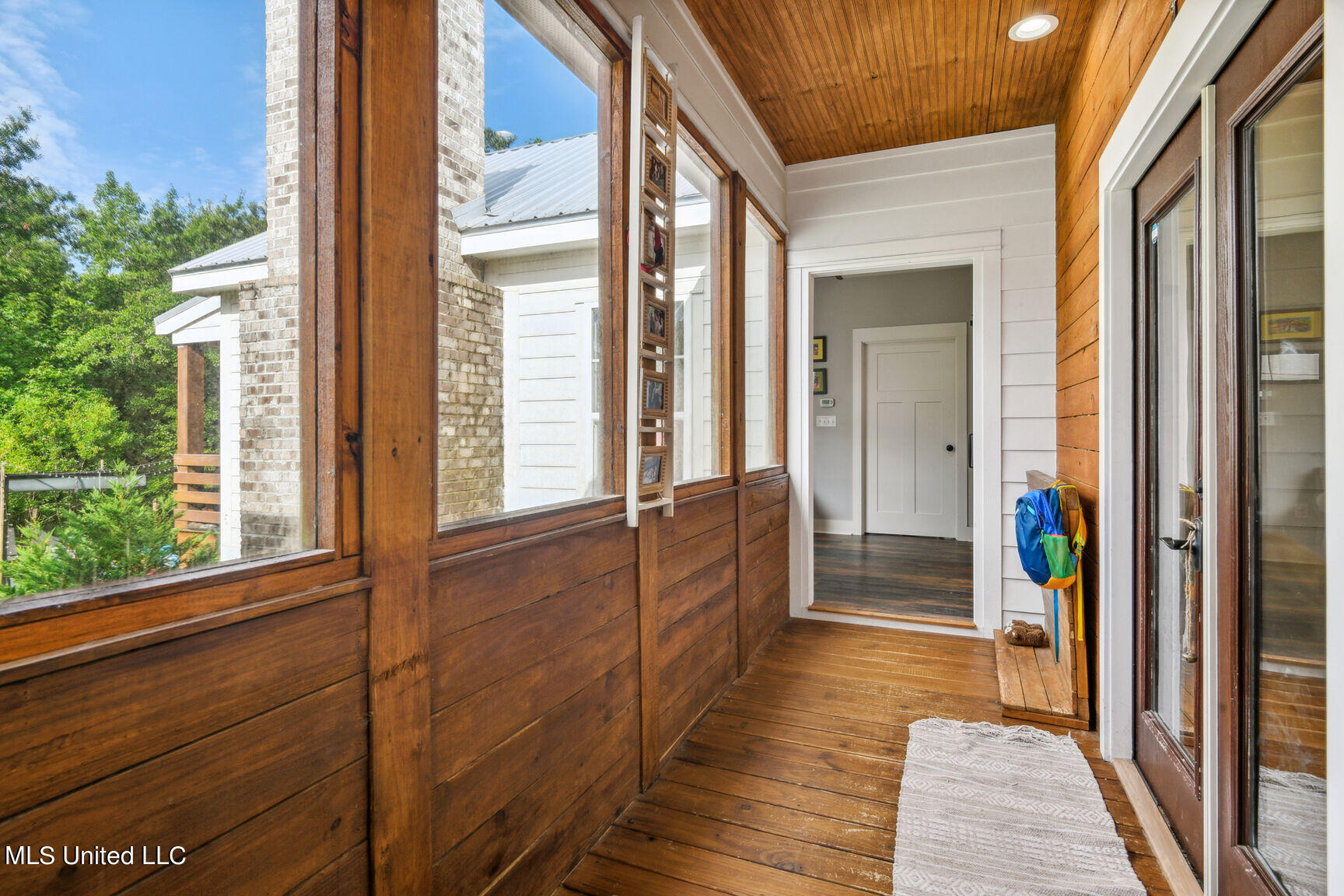 1208 Irvin Favre Road