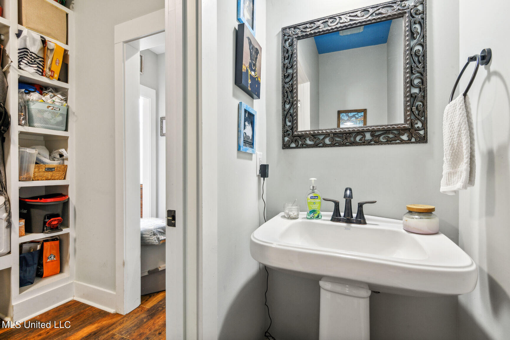 1208 Irvin Favre Road