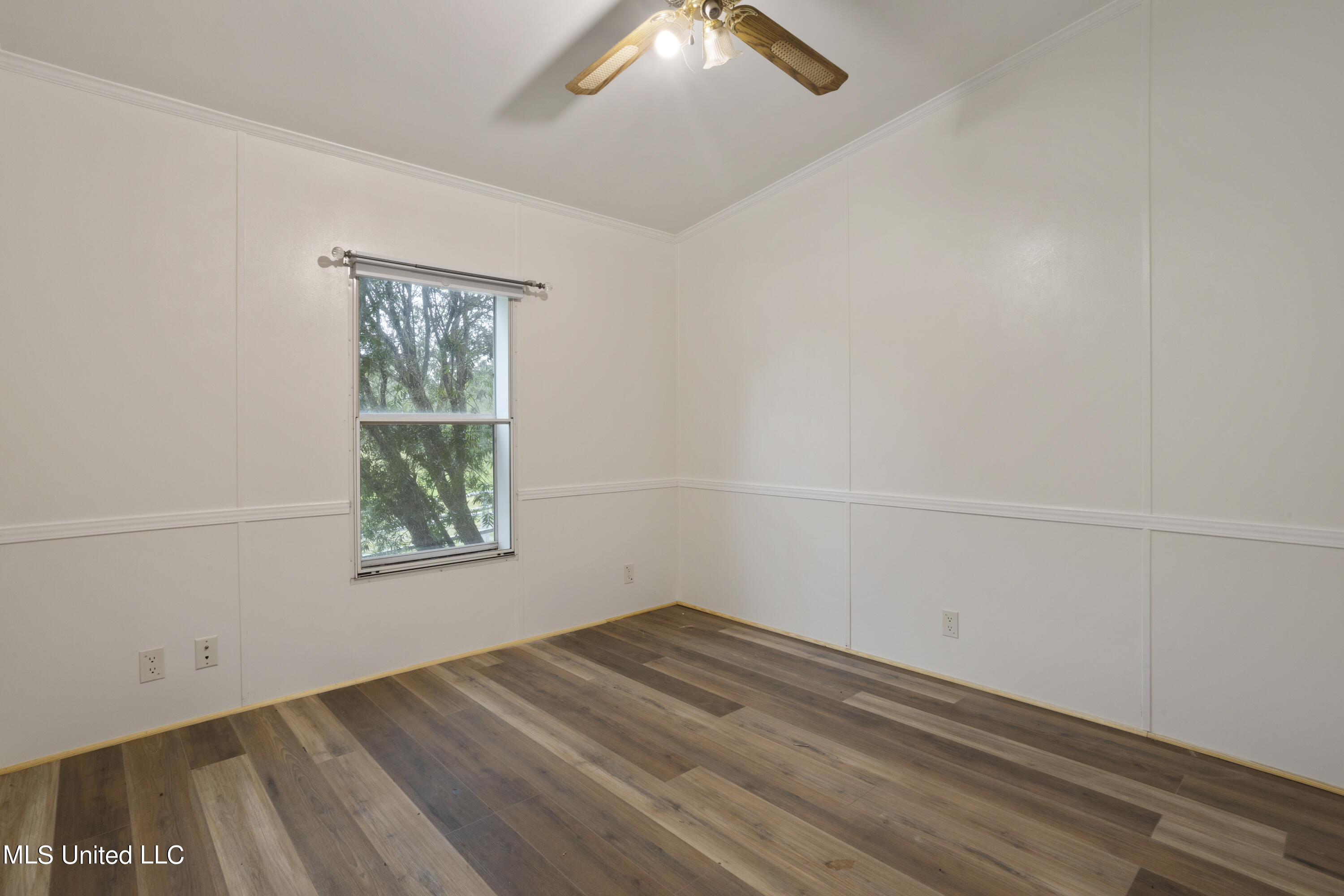 12301 Meadowglen Road