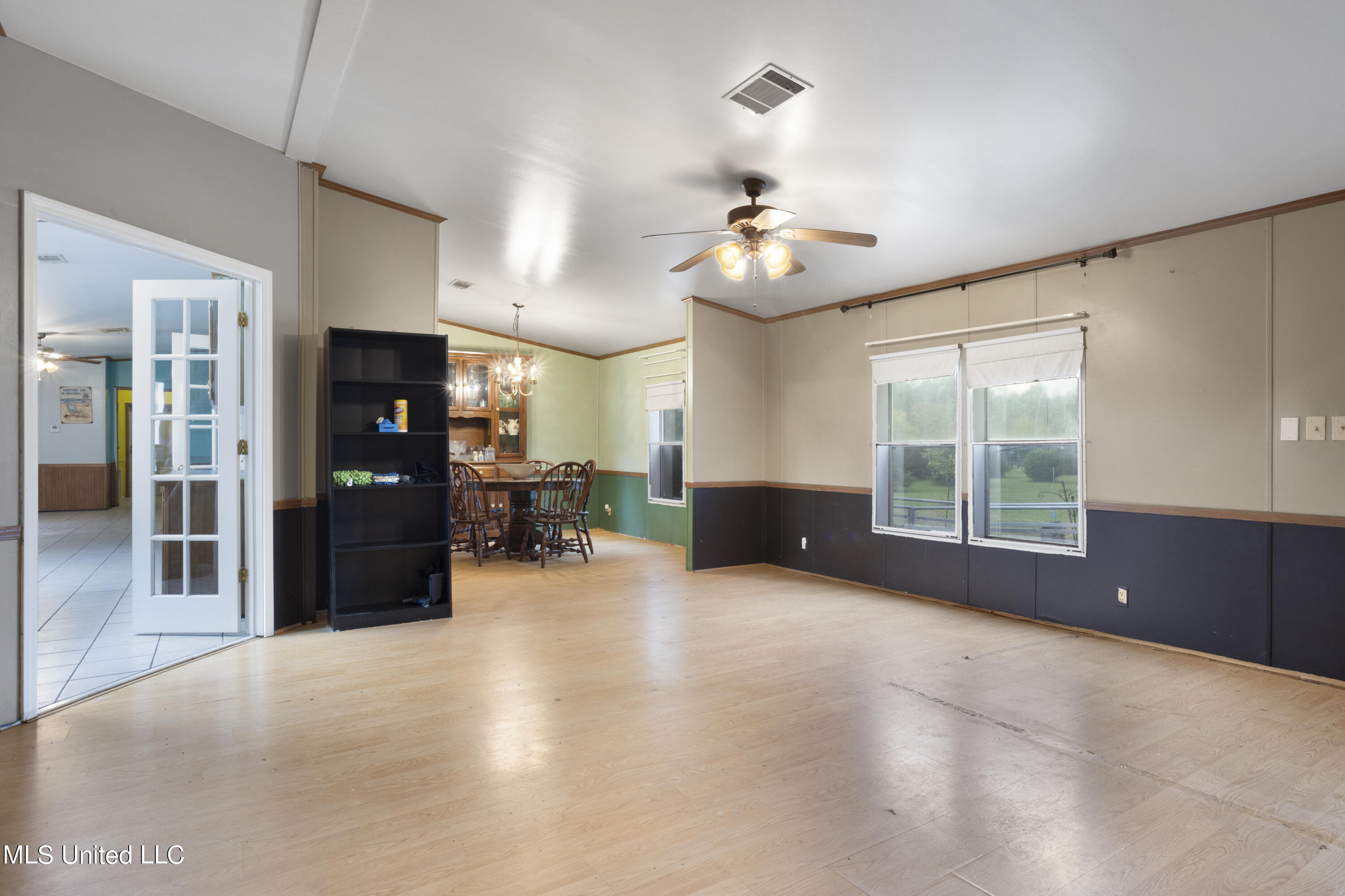 12301 Meadowglen Road