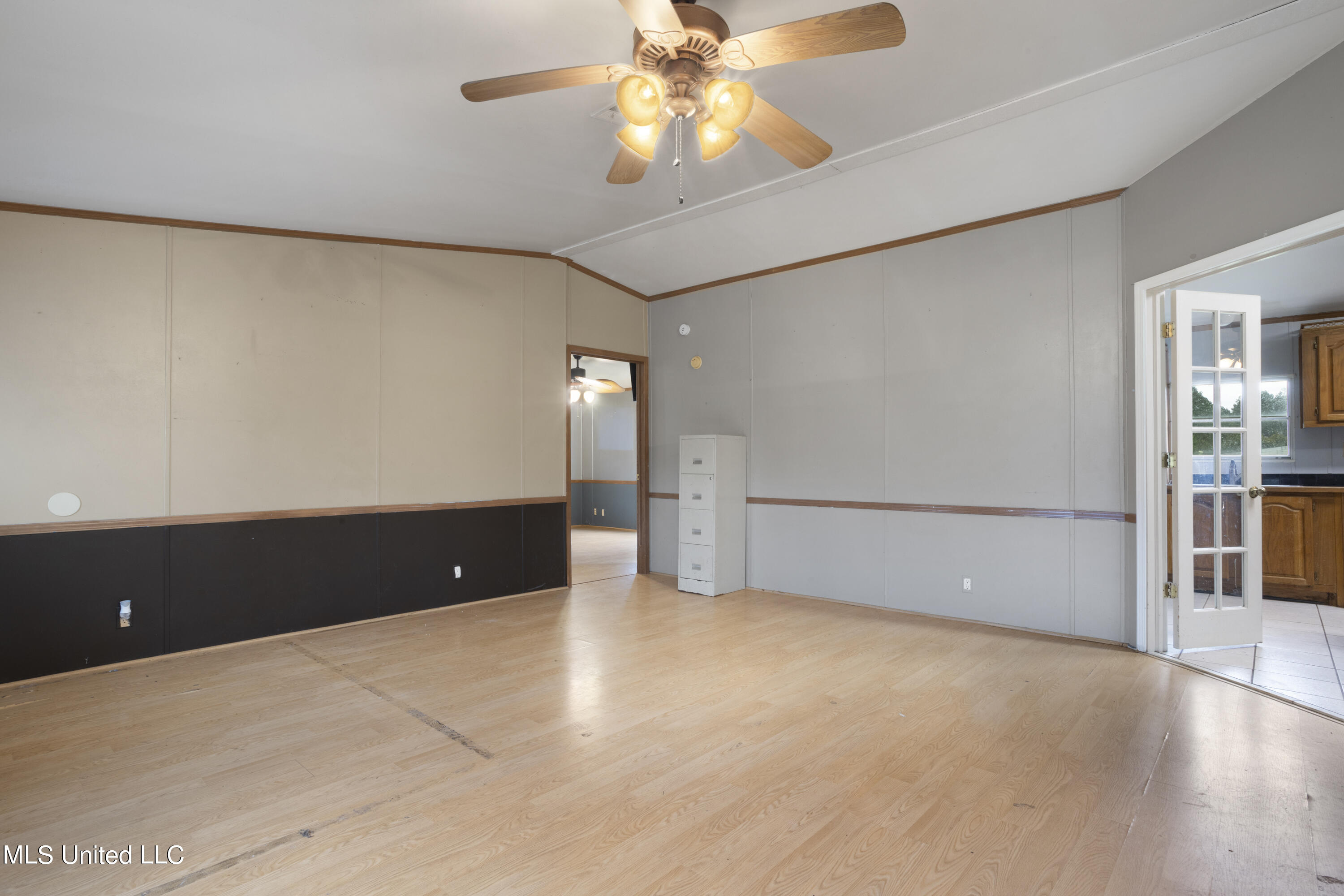 12301 Meadowglen Road