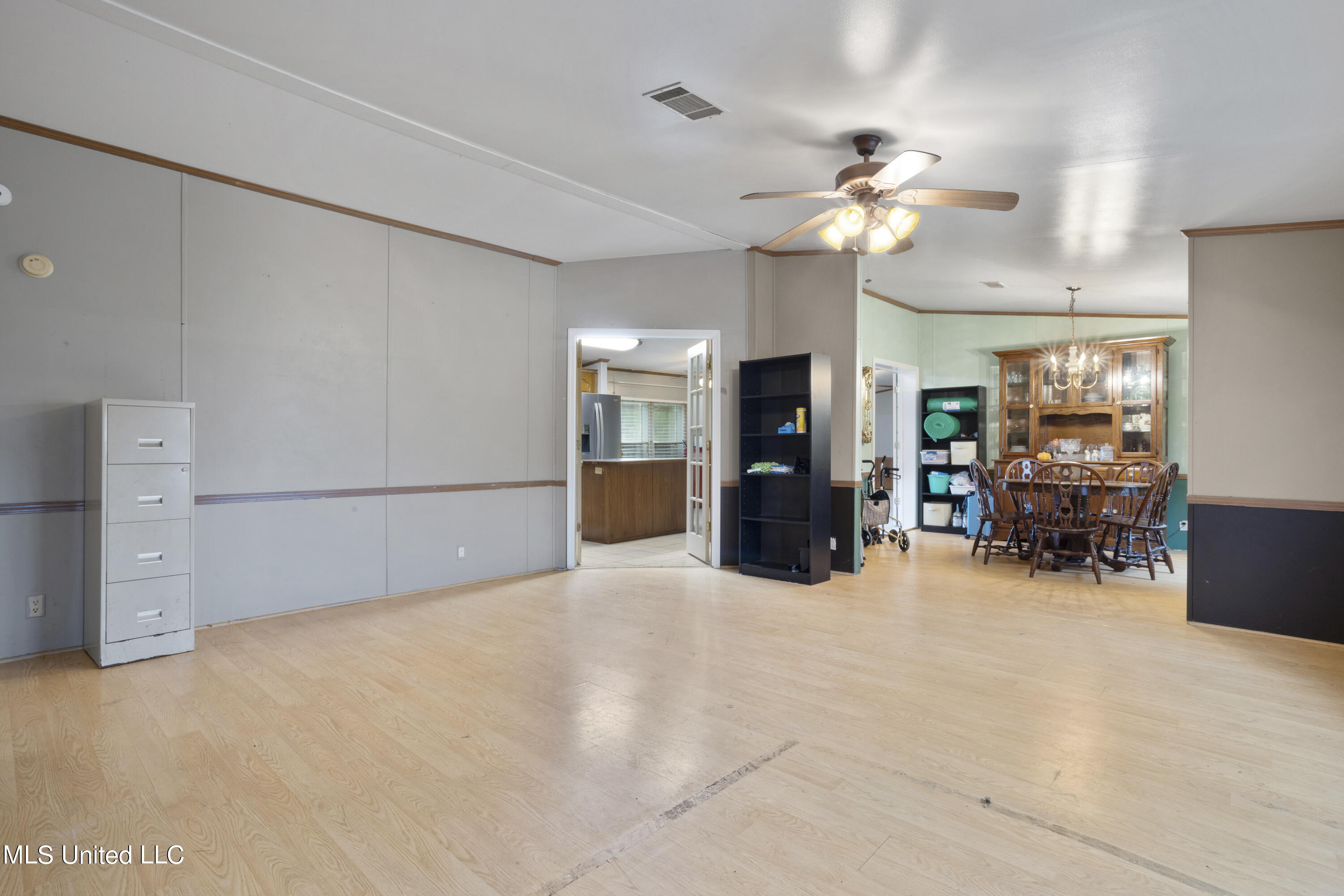 12301 Meadowglen Road