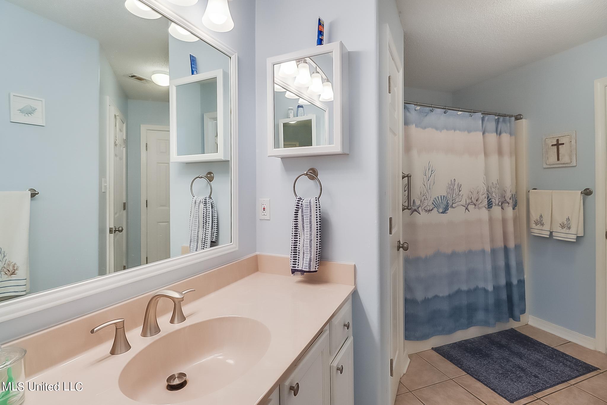 13481 Huntington Circle