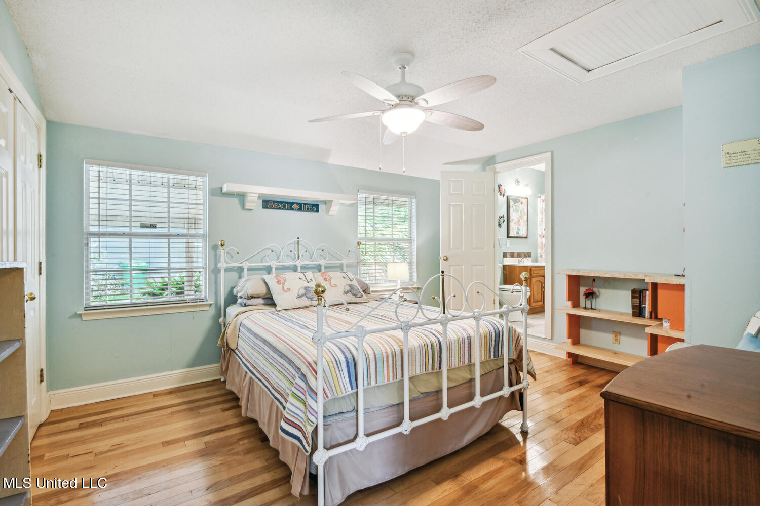 536 Demontluzin Avenue