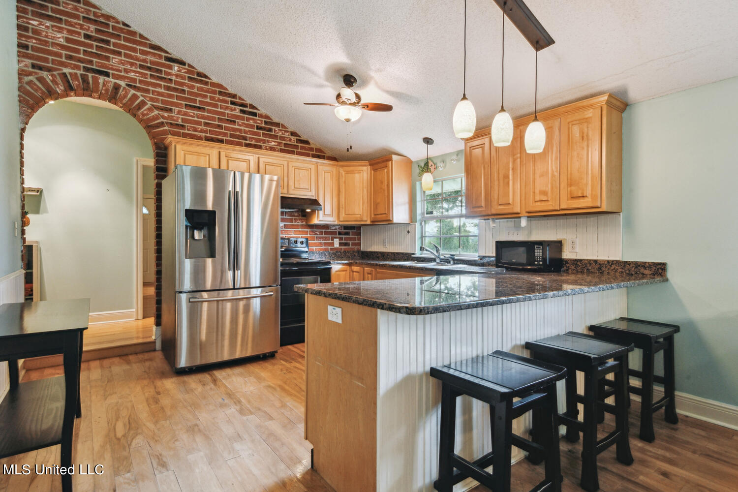 536 Demontluzin Avenue