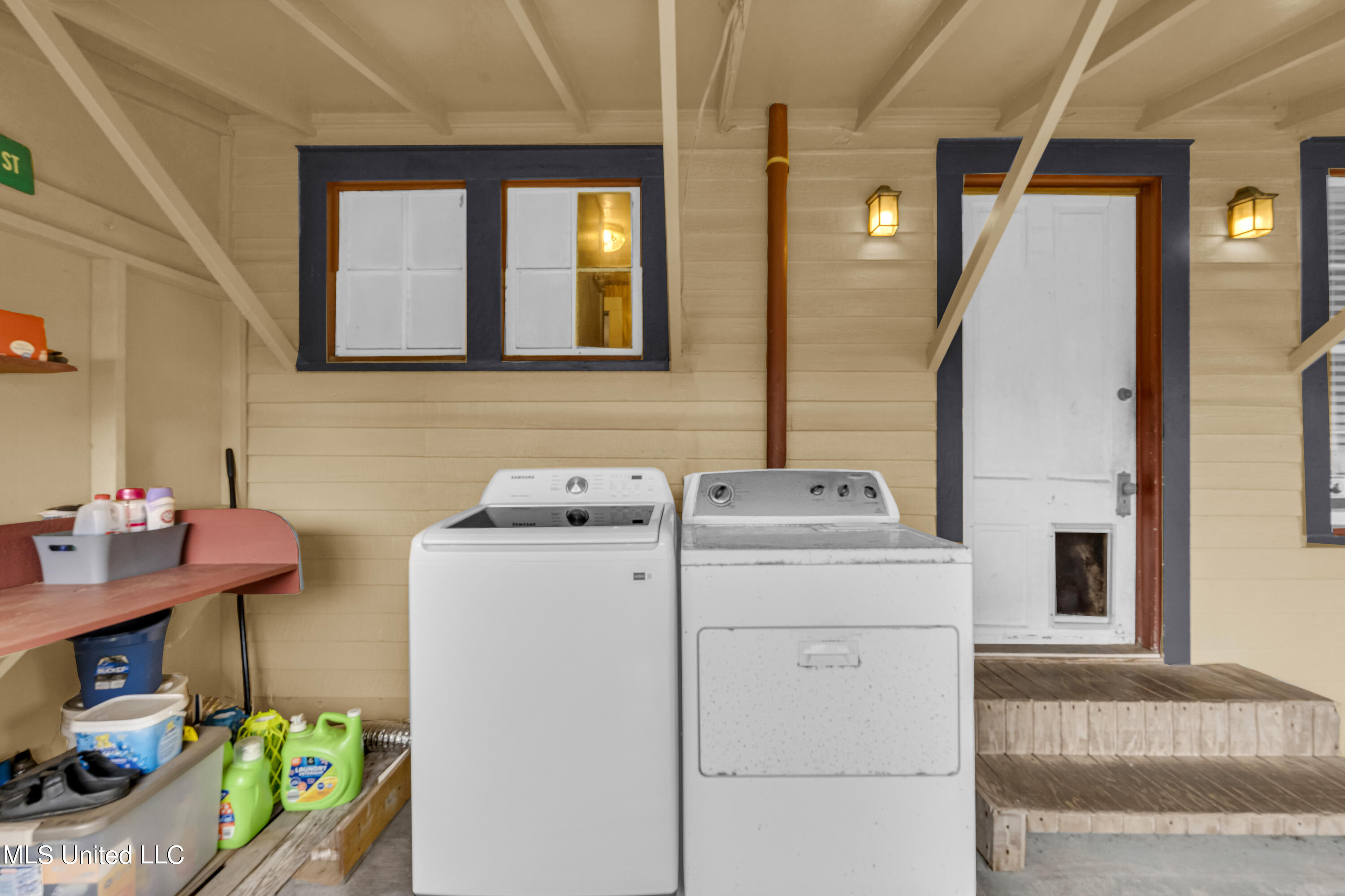 412 Easterbrook Street