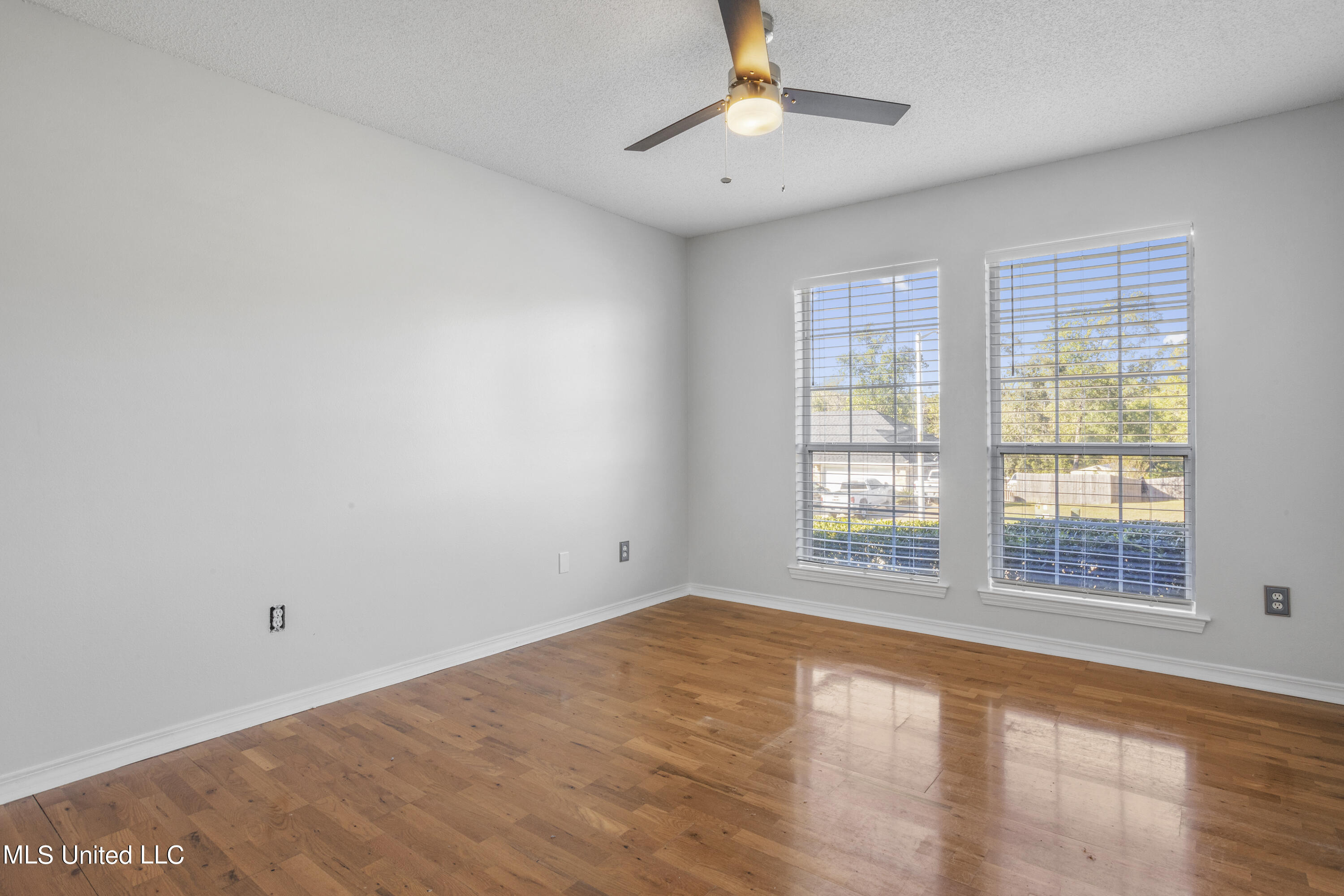 16720 Creek Lane