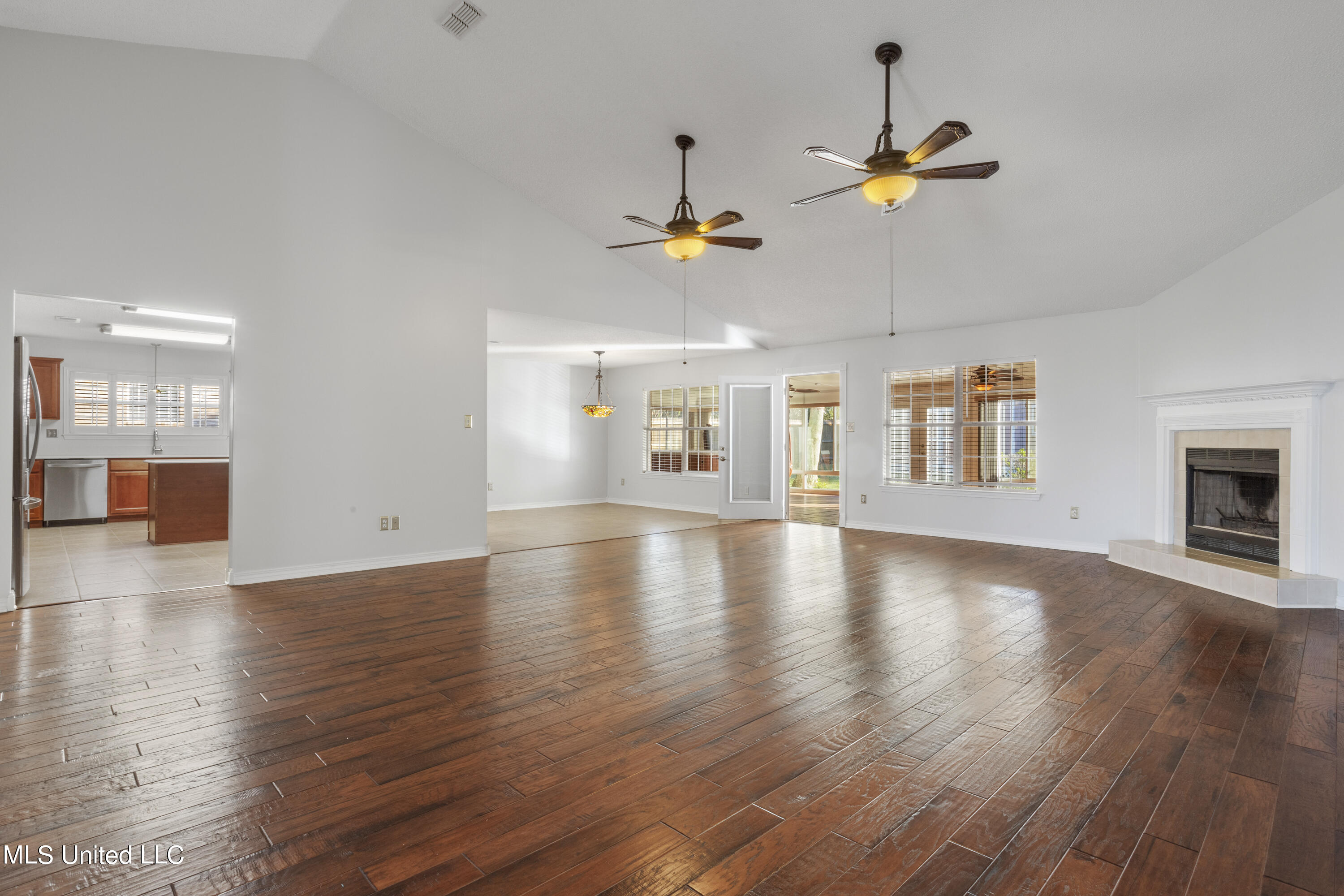 16720 Creek Lane
