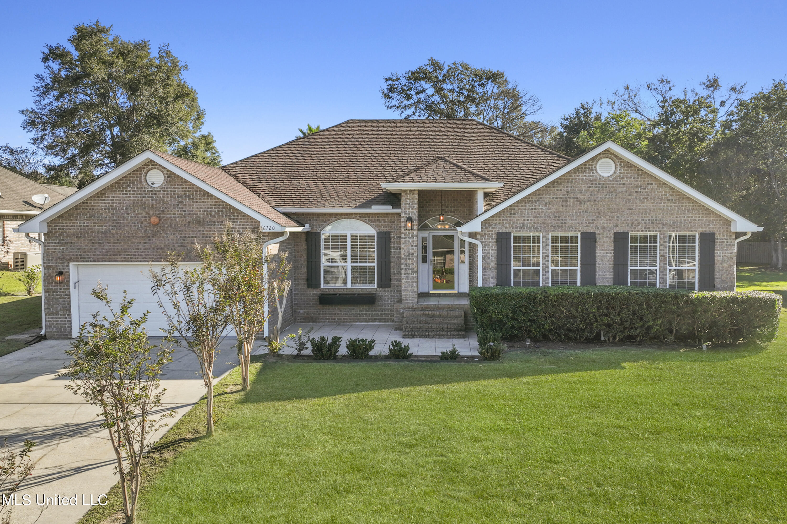 16720 Creek Lane